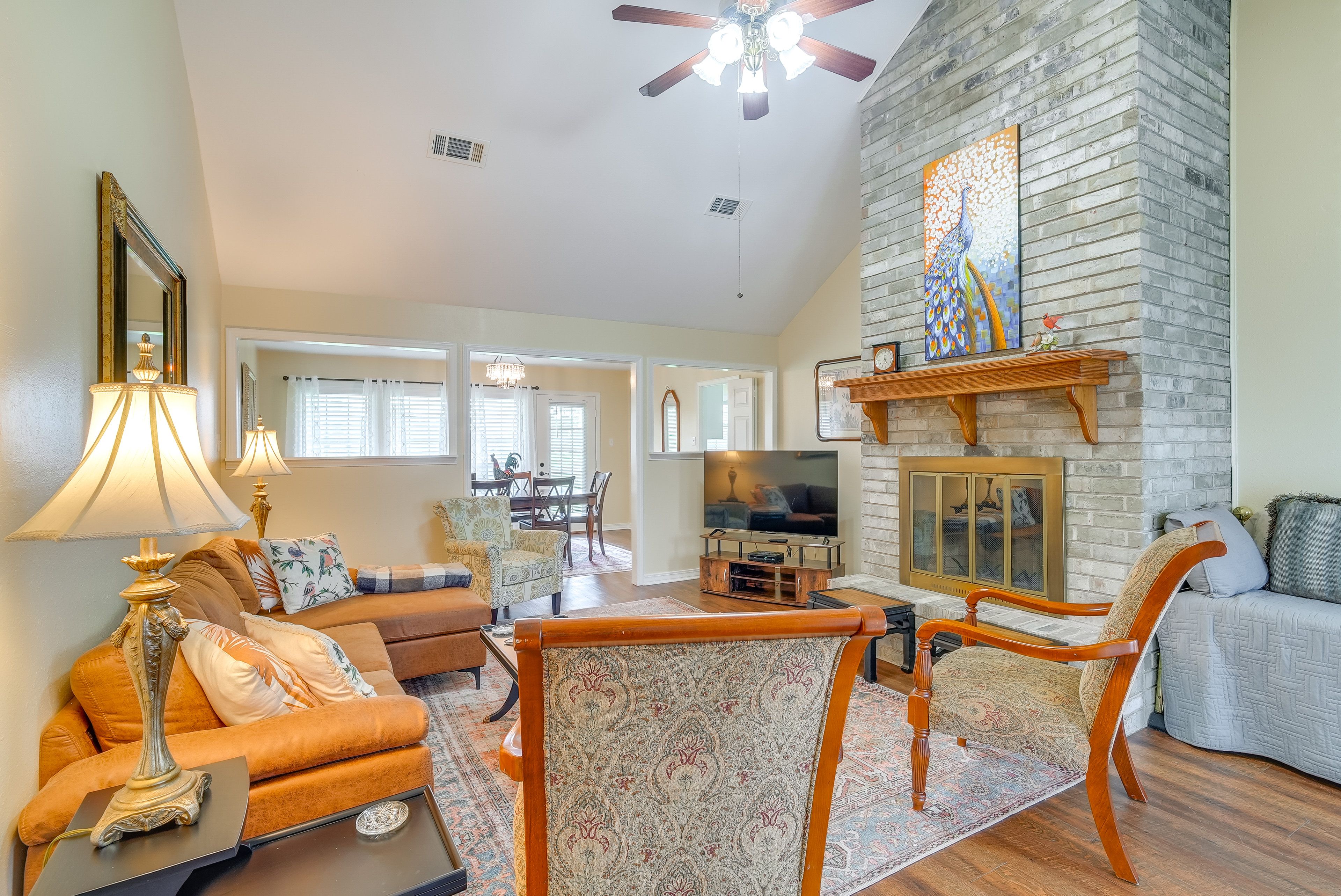 Calhoun Vacation Rental | 2BR | 2BA | 1 Step to Enter | 2,500 Sq Ft