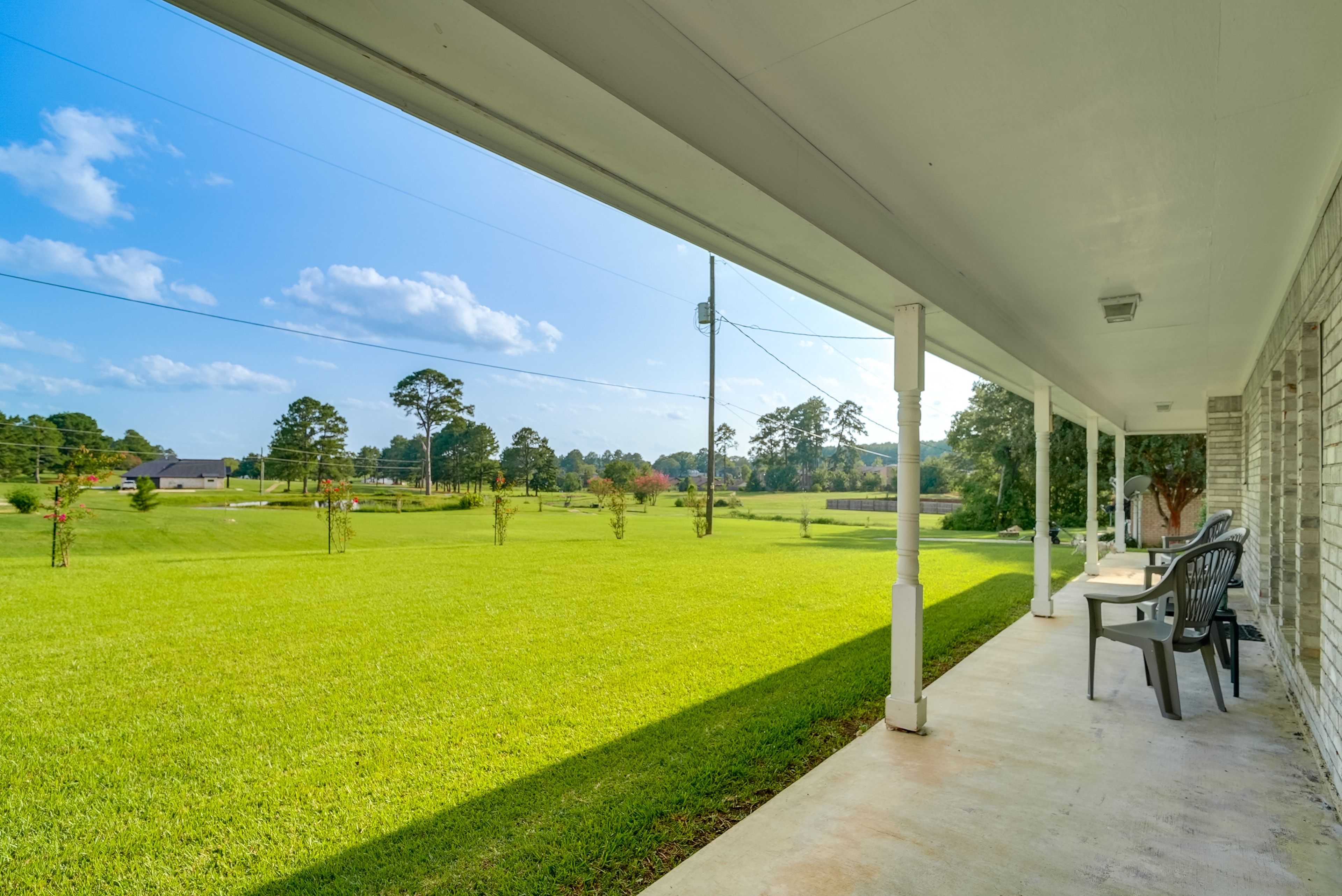 Covered Back Patio | Private Yard