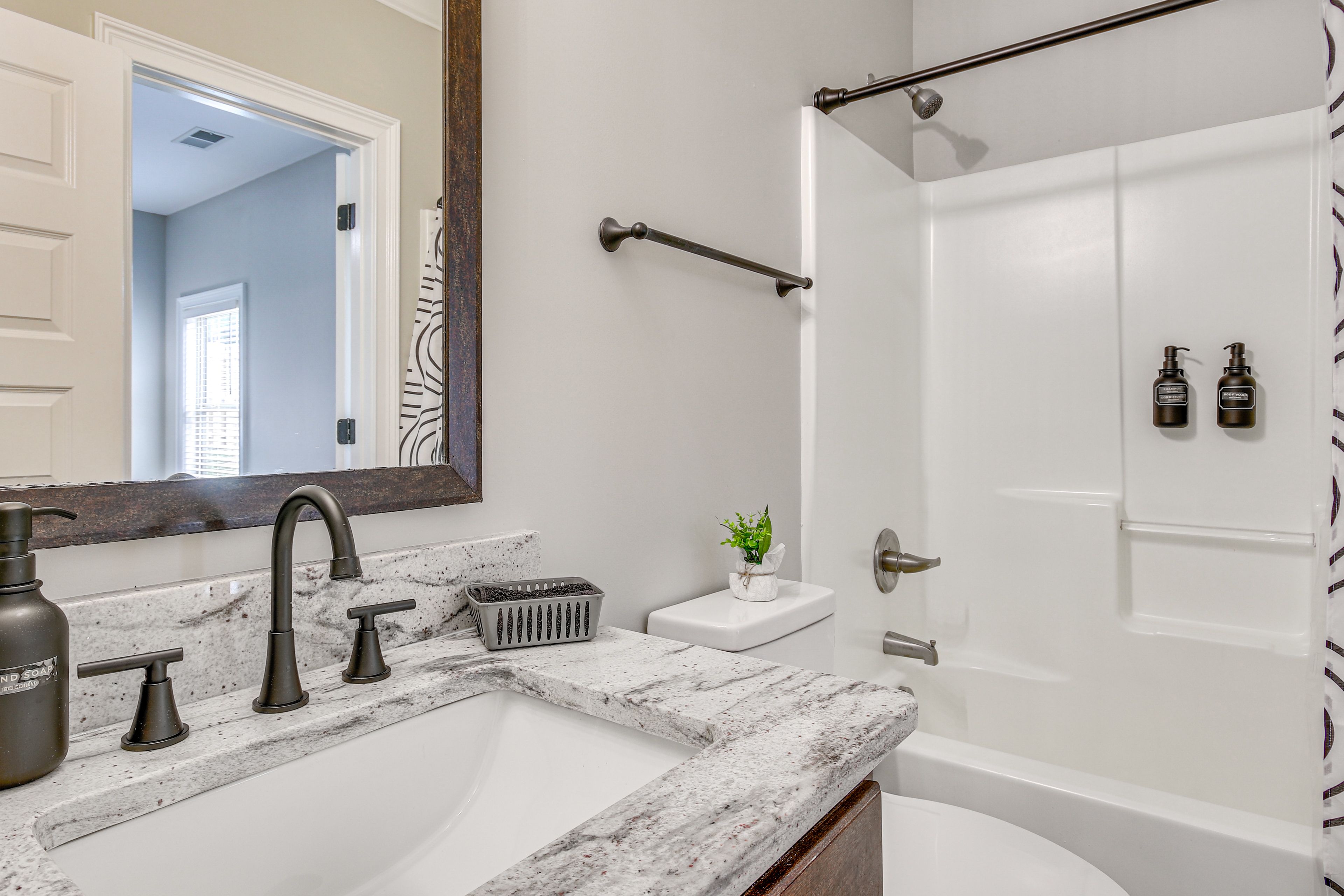 En-Suite Bathroom | 1st Floor | Complimentary Toiletries