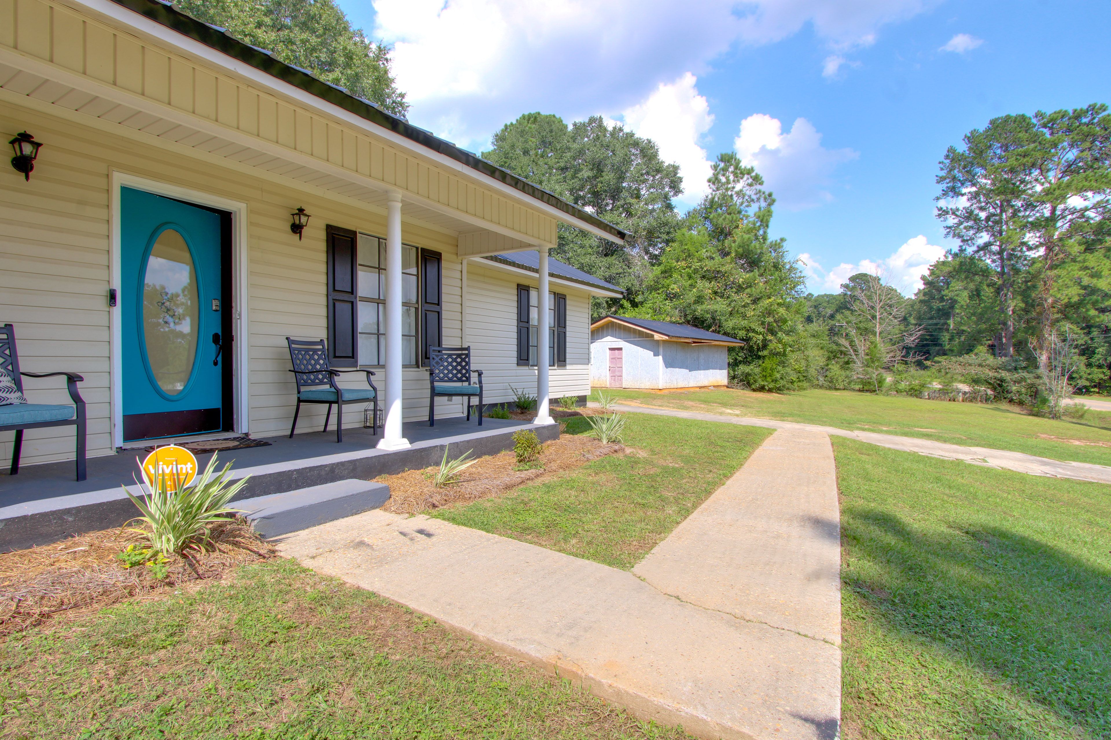 Front Entry | Furnished Covered Porch