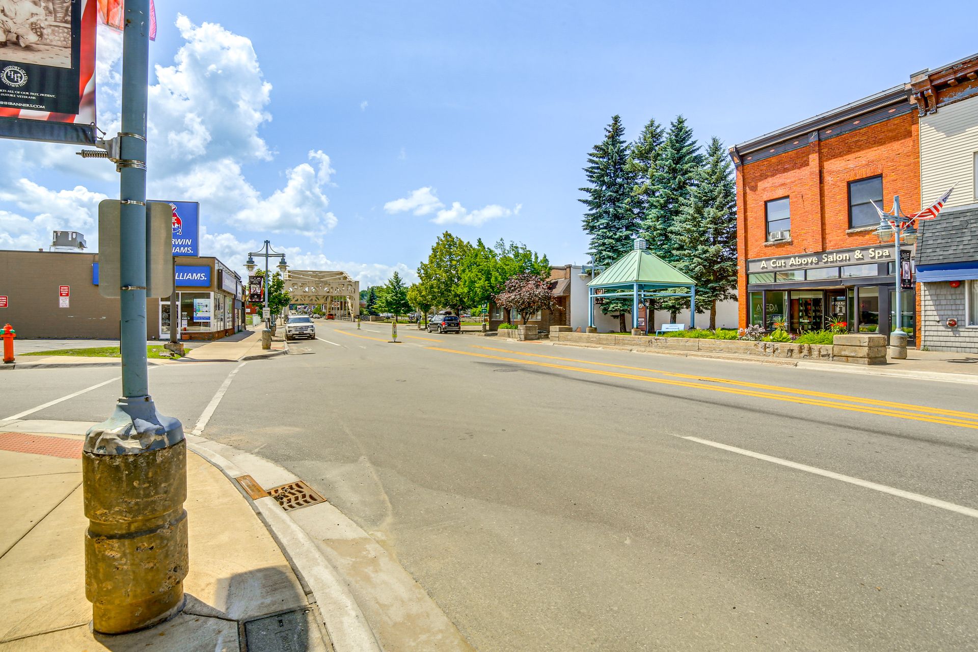 Parking — unassigned community lot