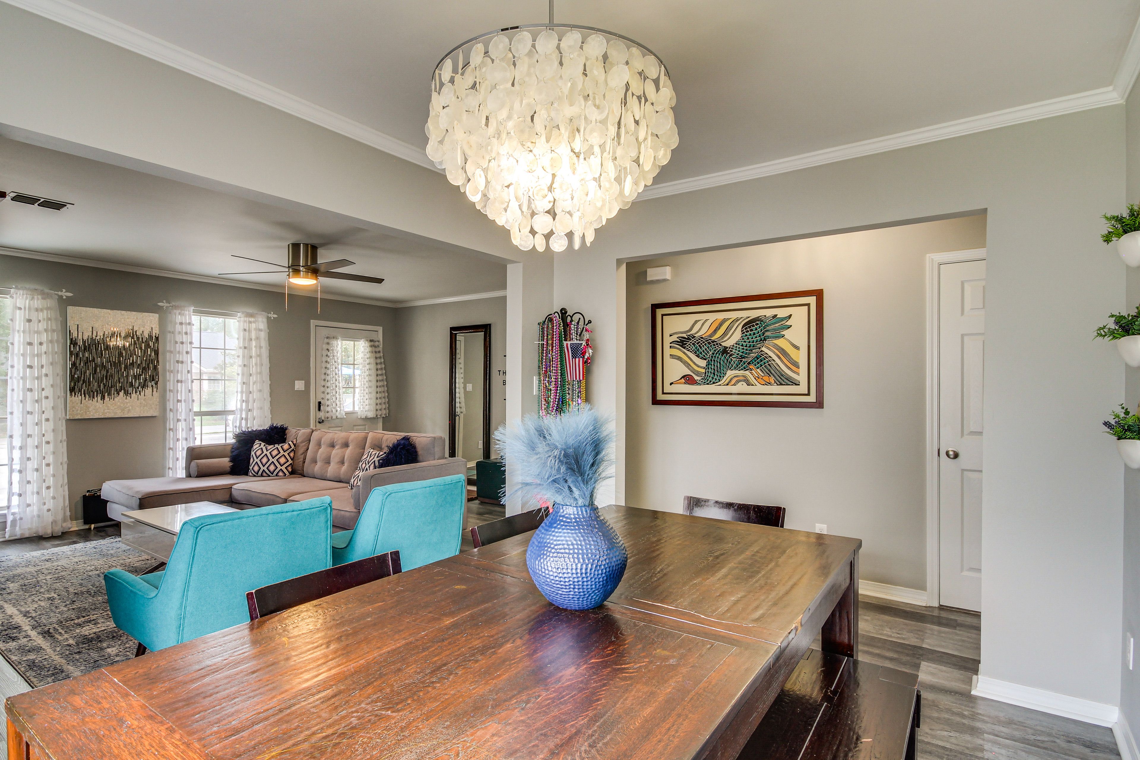 Interior | Central Heating & A/C | Free WiFi