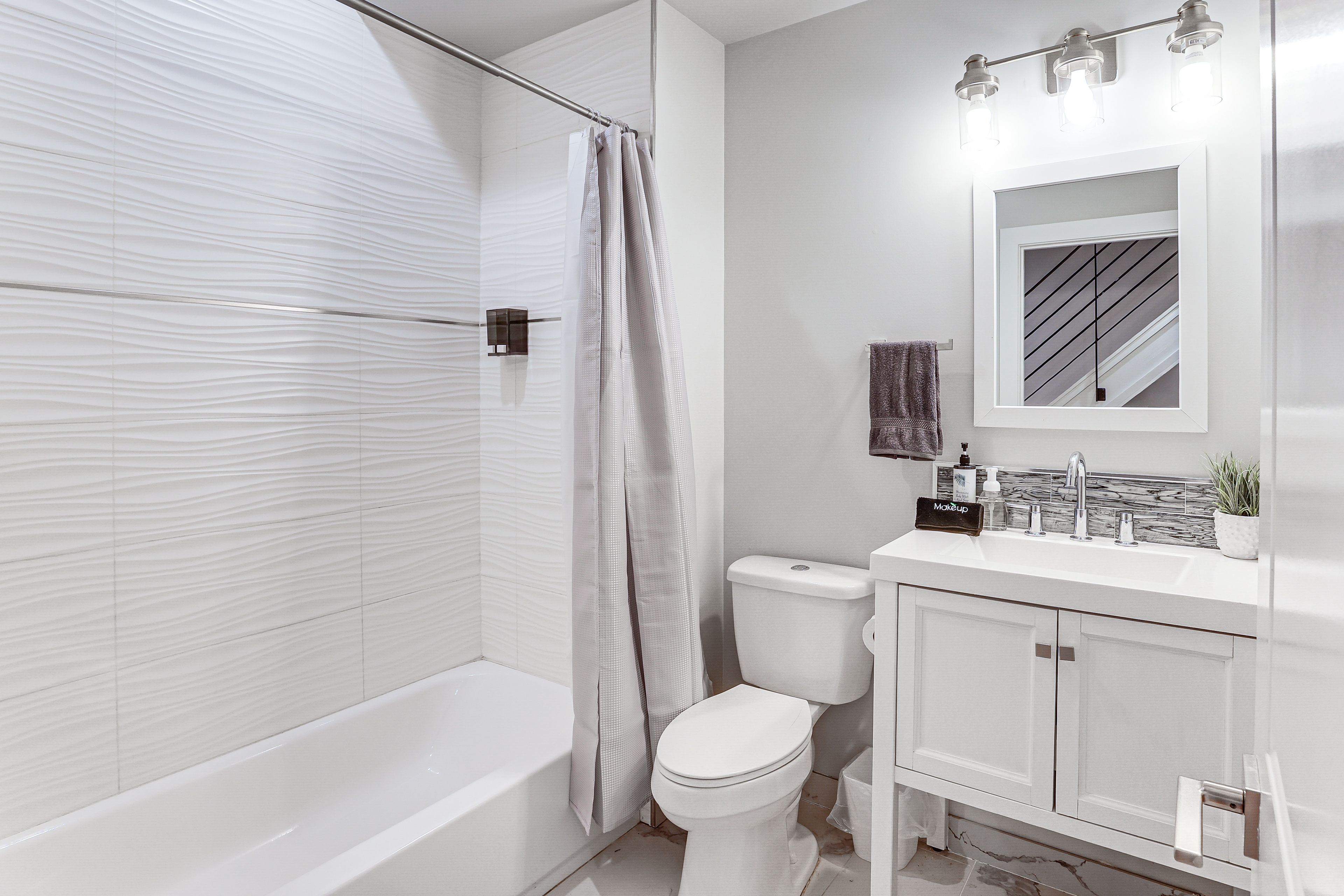 Full Bath | Towels | Hair Dryer | 3rd Floor