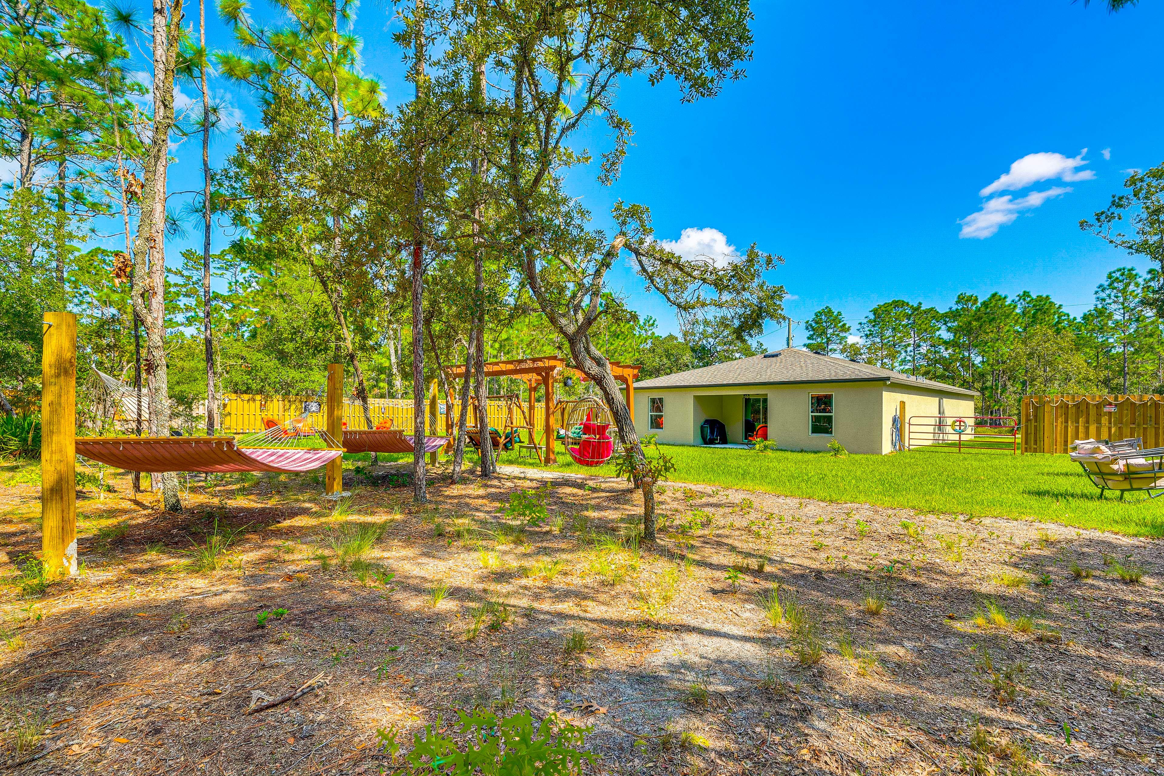 Citrus Springs Vacation Rental | 3BR | 2BA | 1,477 Sq Ft | 1 Step Required