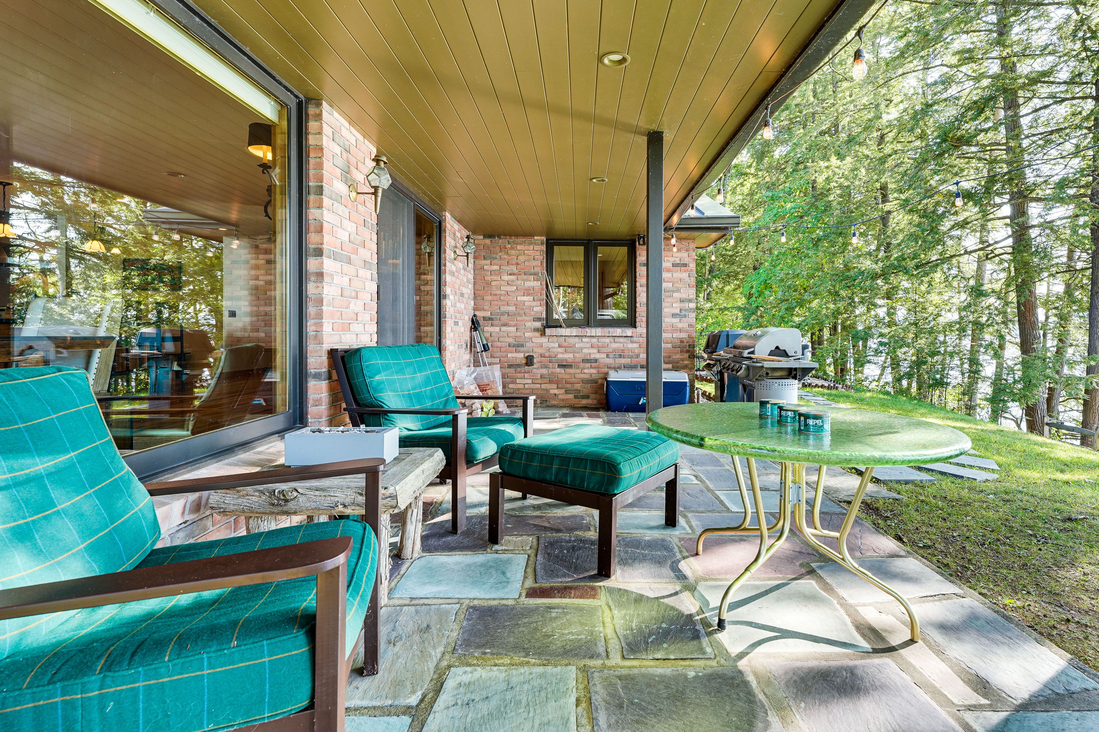 Covered Patio | Gas Grill
