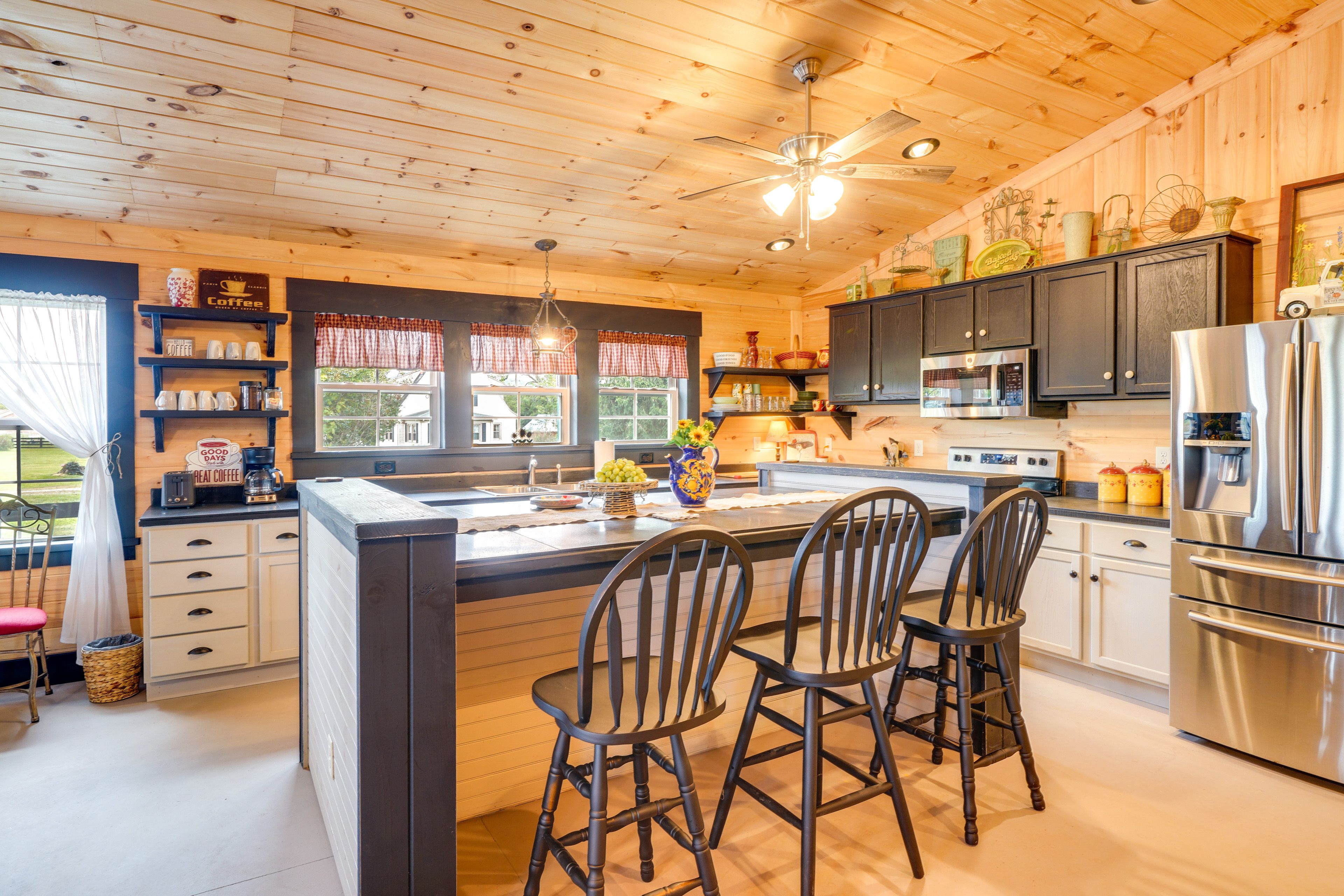 Kitchen | Single-Story Home | Central A/C & Heating