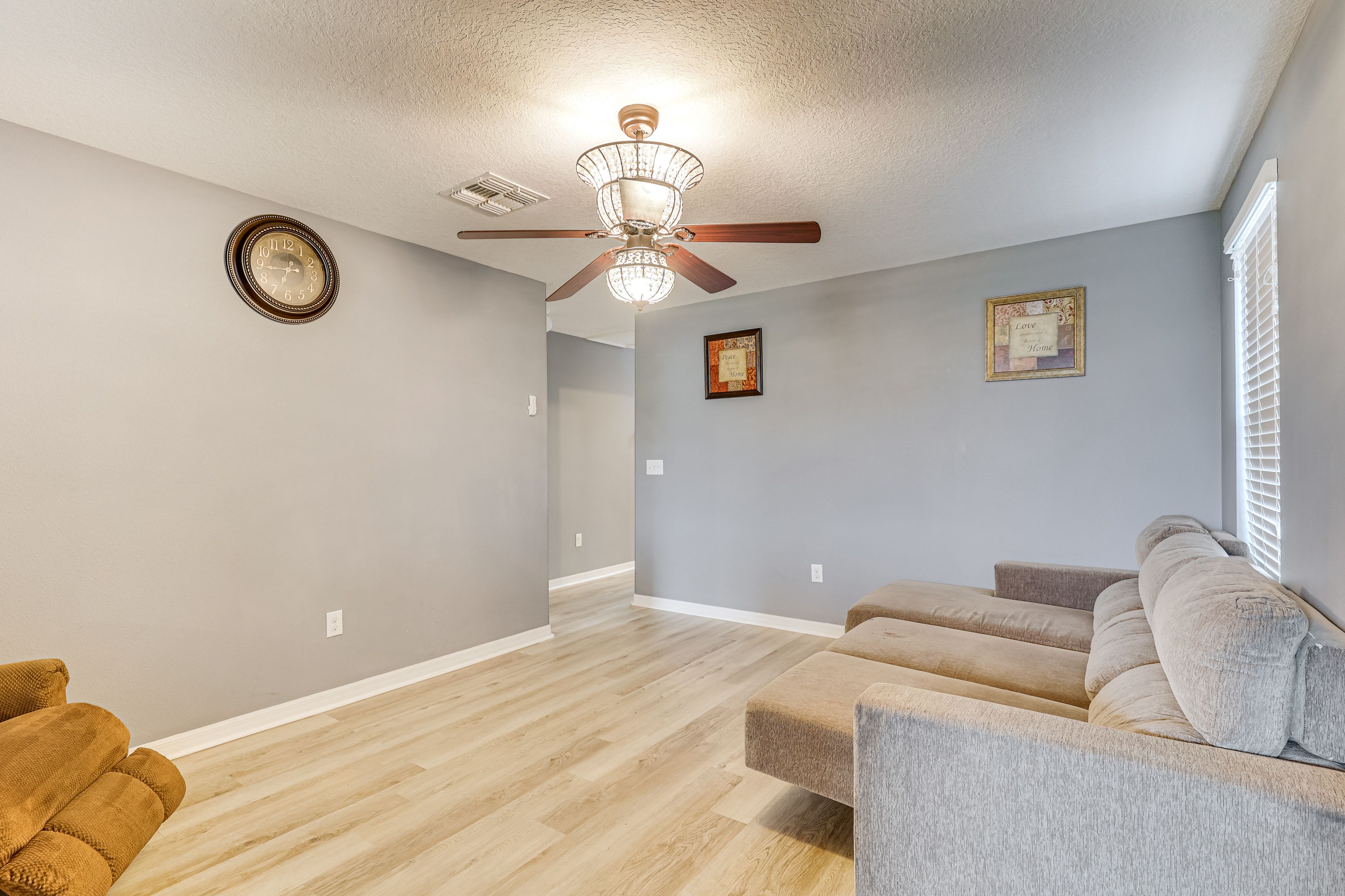 Seating Area | 2nd Floor