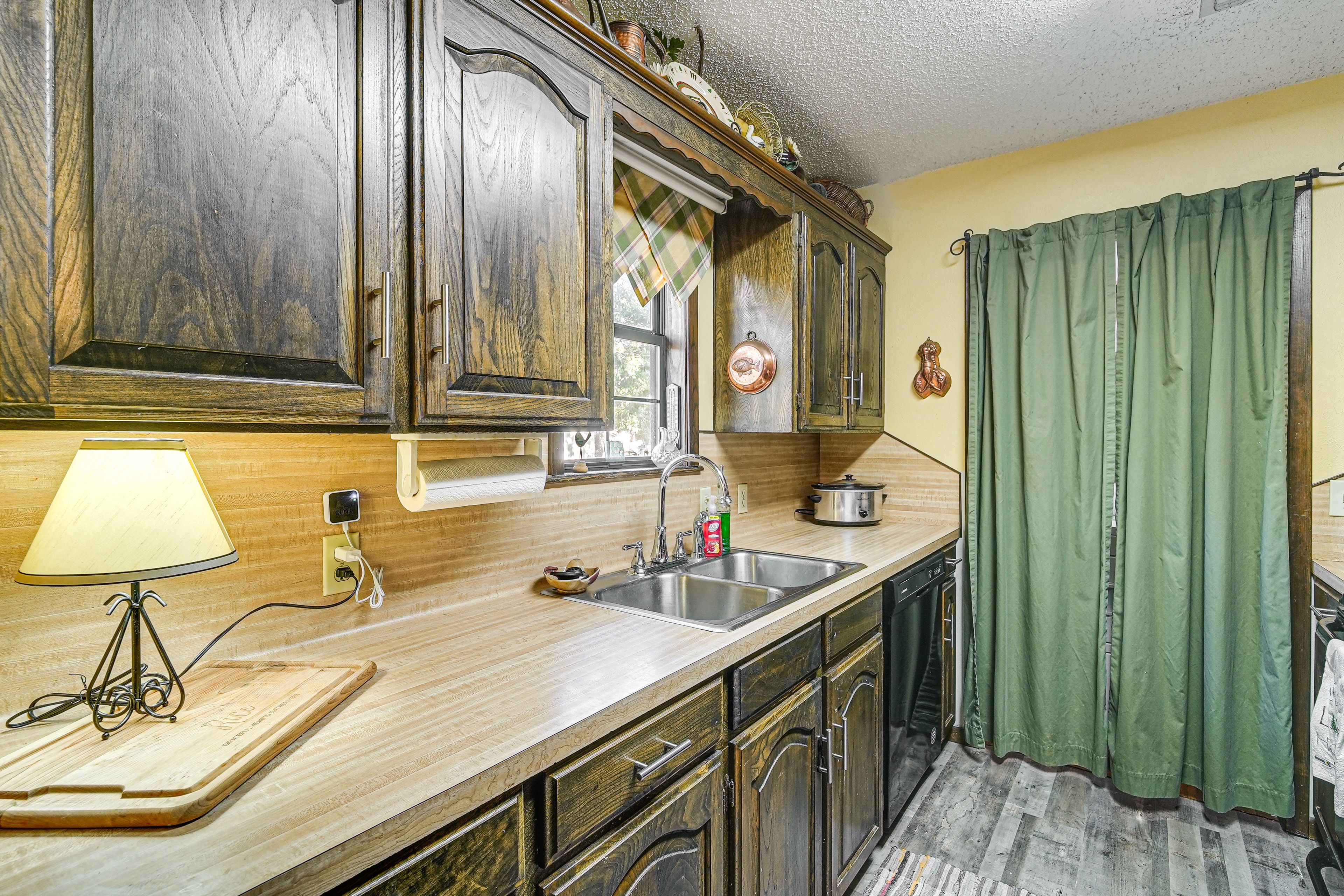 Kitchen | Cooking Basics | Crockpot | Blender | Toaster | Washer/Dryer