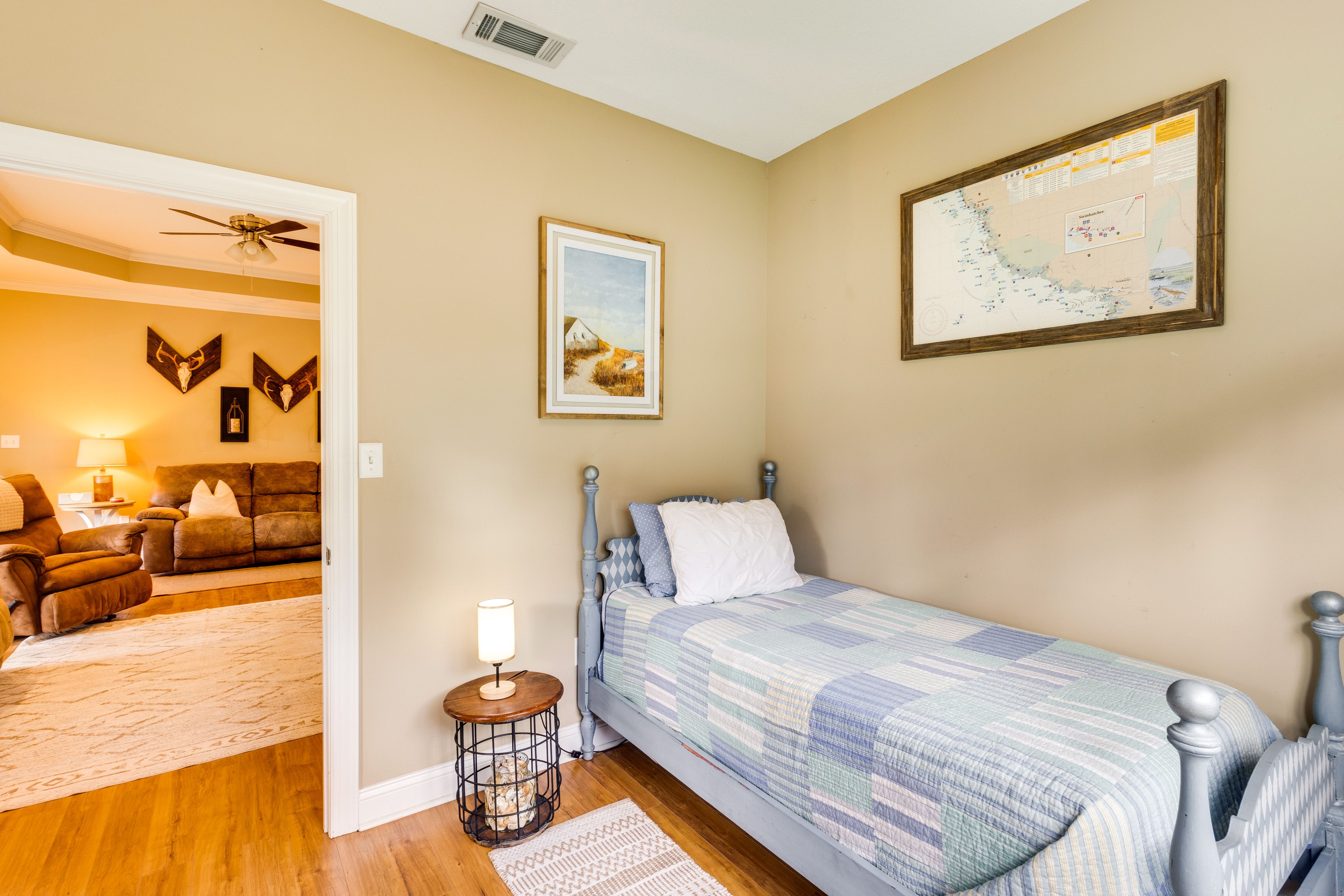 Bedroom 6 | Twin Bed | 1st Floor