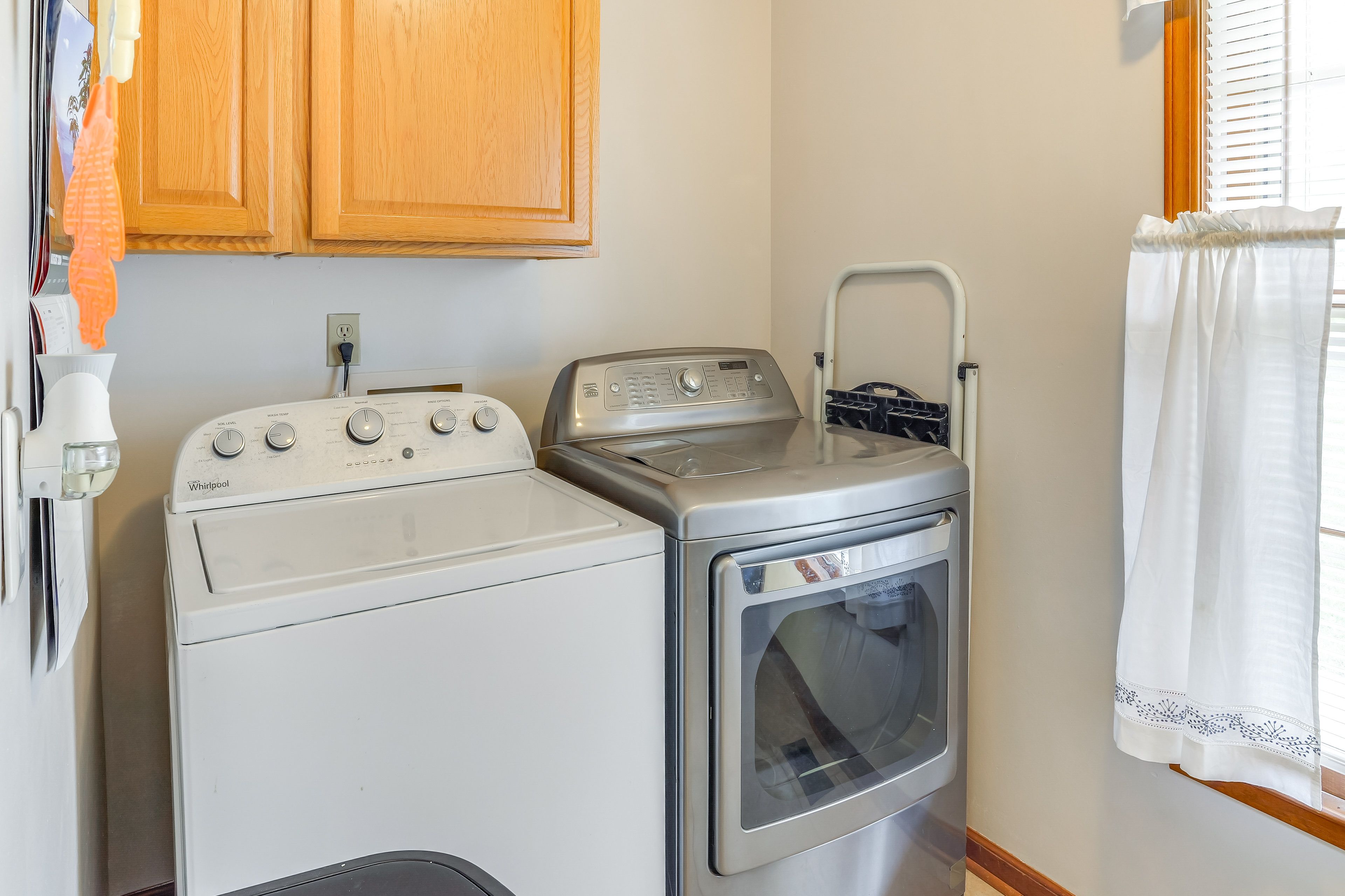 Laundry Area | Washer/Dryer