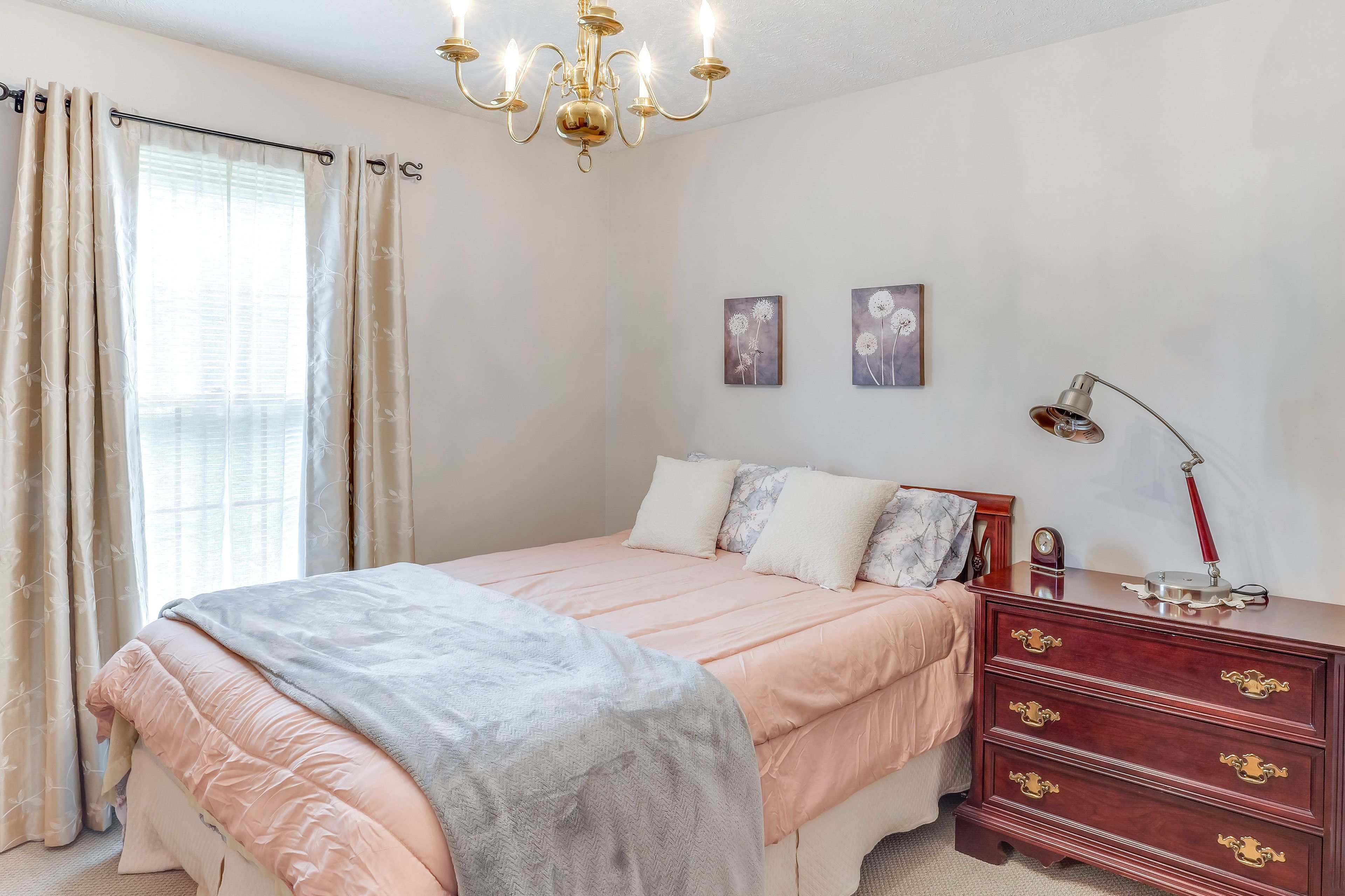 Bedroom 2 | Queen Bed