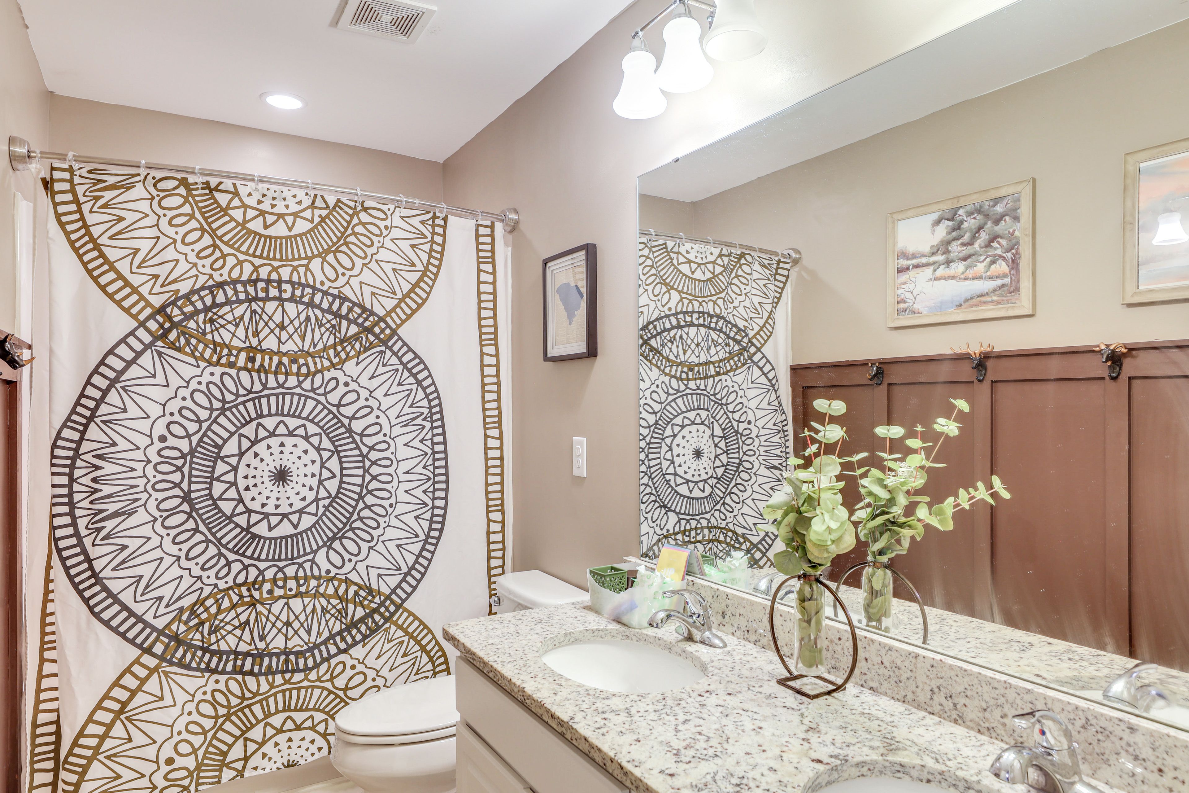 Full Bathroom | 2nd Floor | Hair Dryer