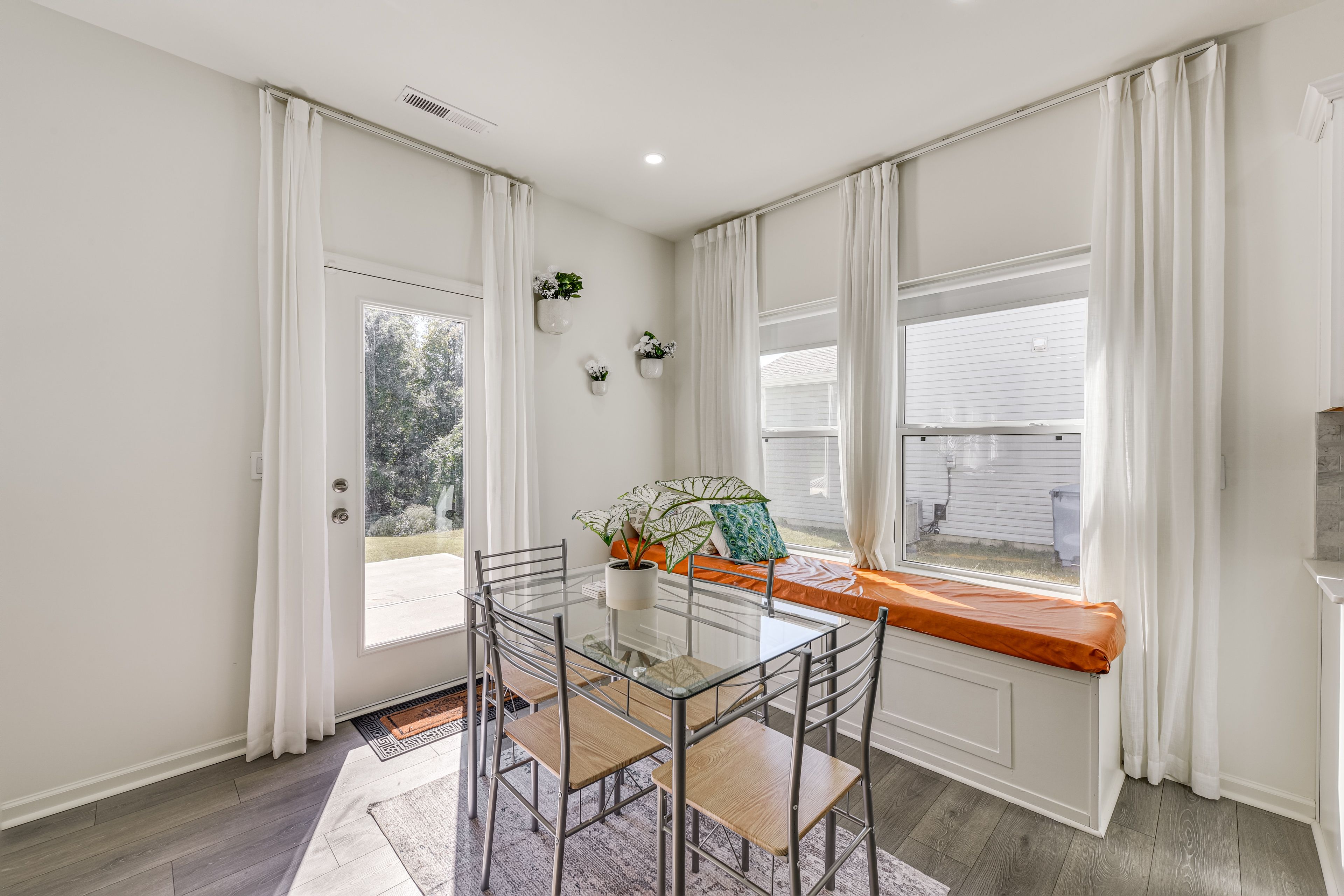4-Person Dining Table | 1st Floor