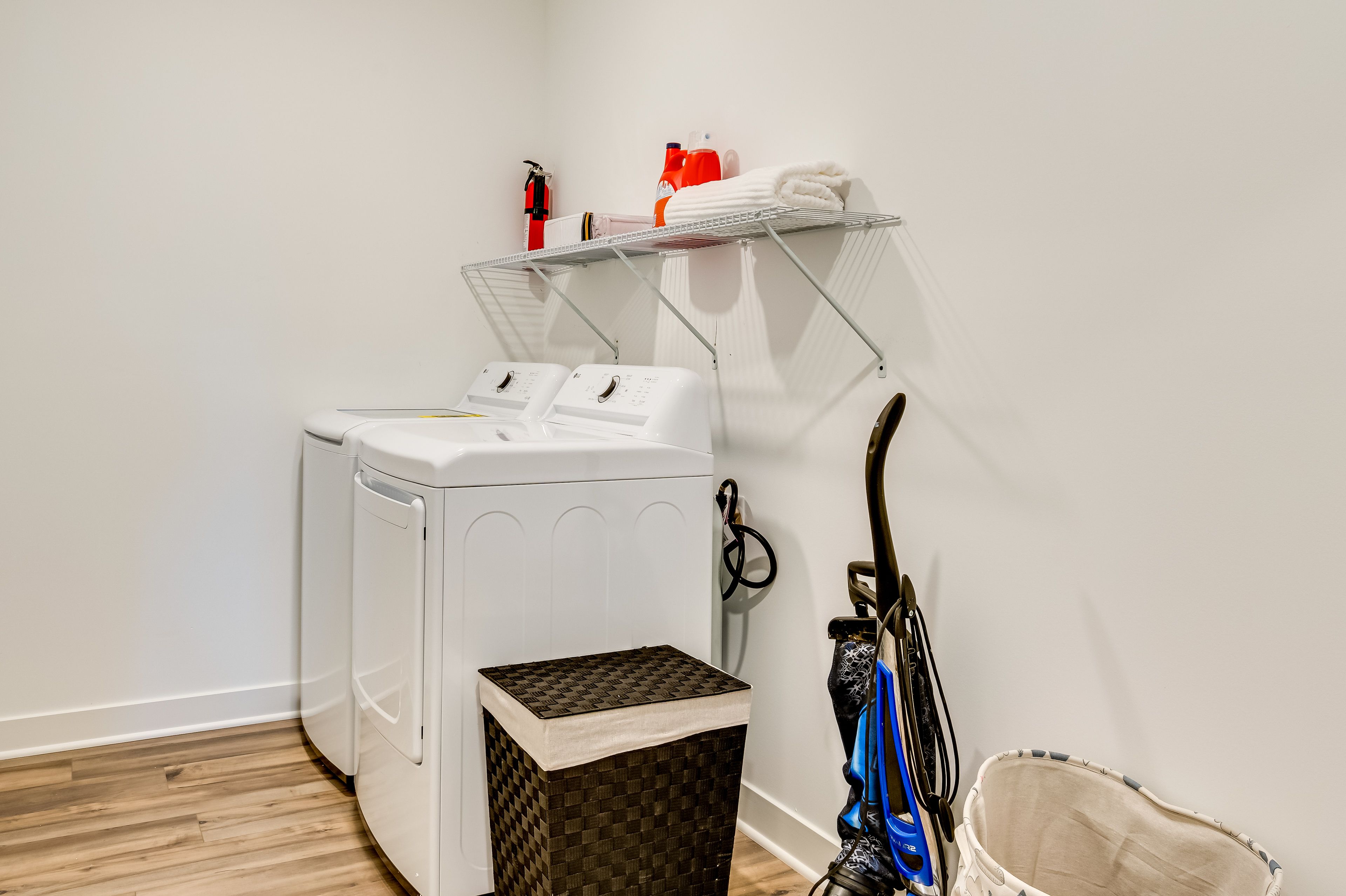Laundry Area | 1st Floor | Washer/Dryer | Hangers | Trash Bags/Paper Towels