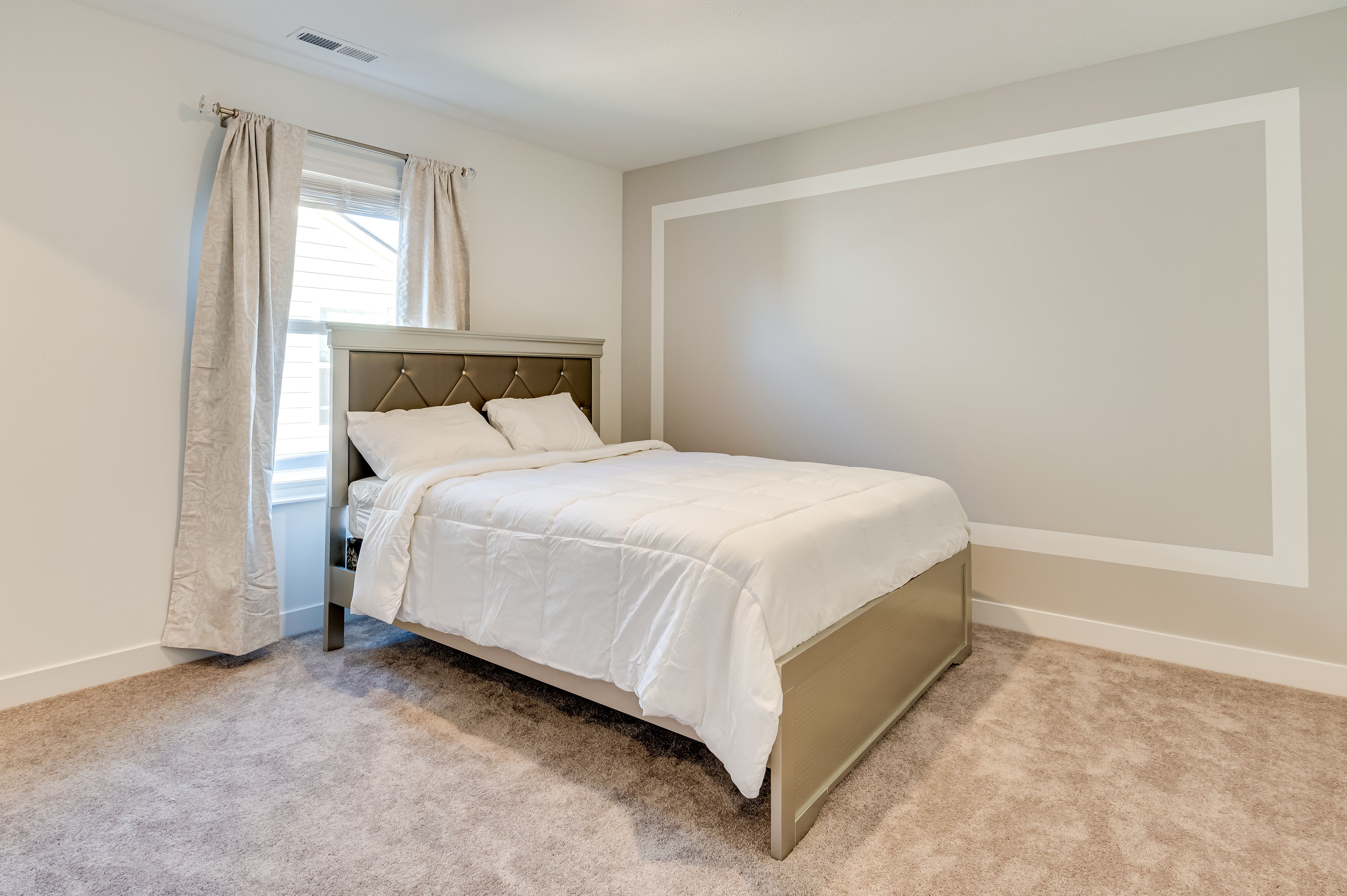 Bedroom 5 | 2nd Floor | Queen Bed