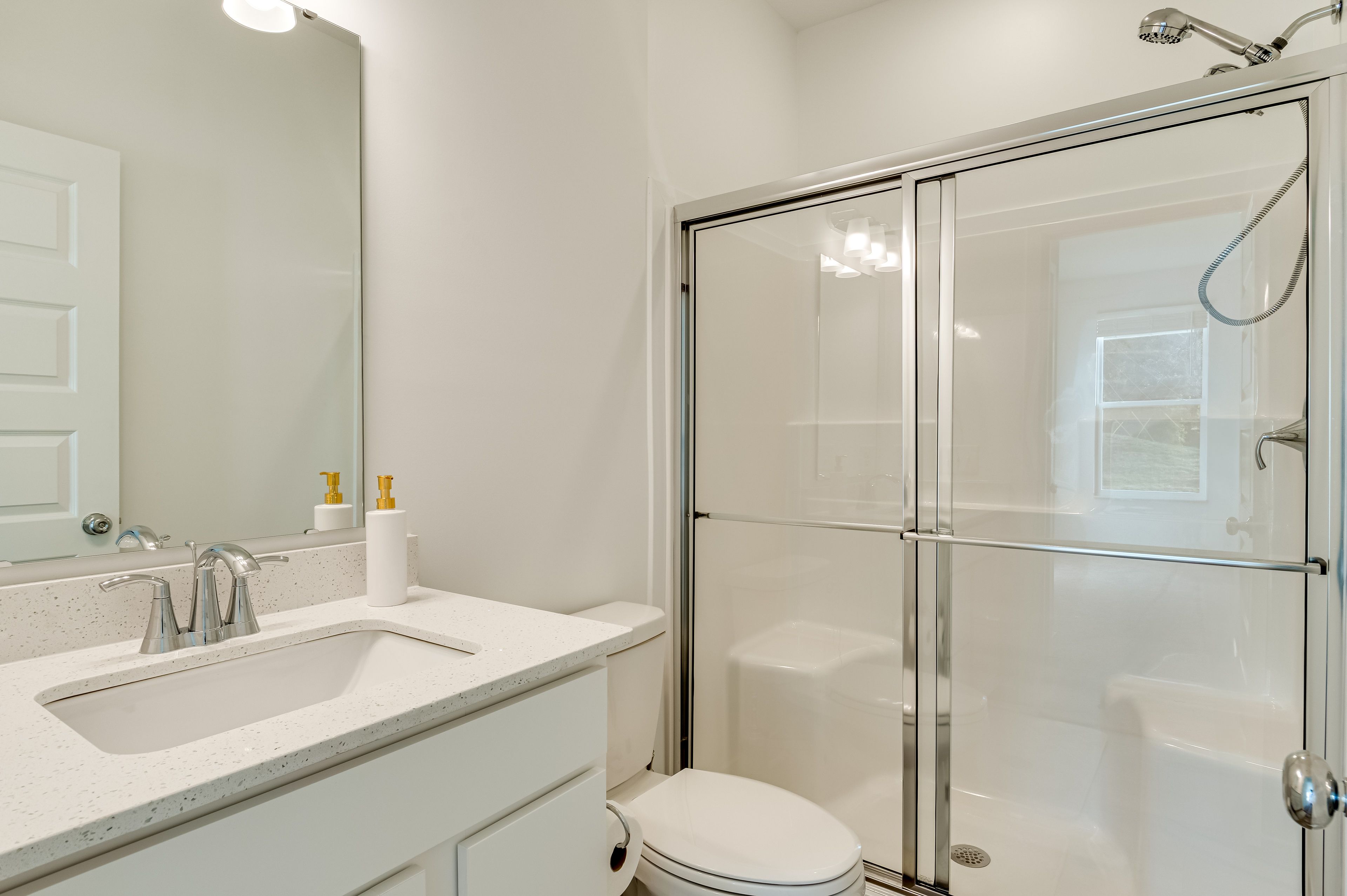 Full Bathroom | 1st Floor