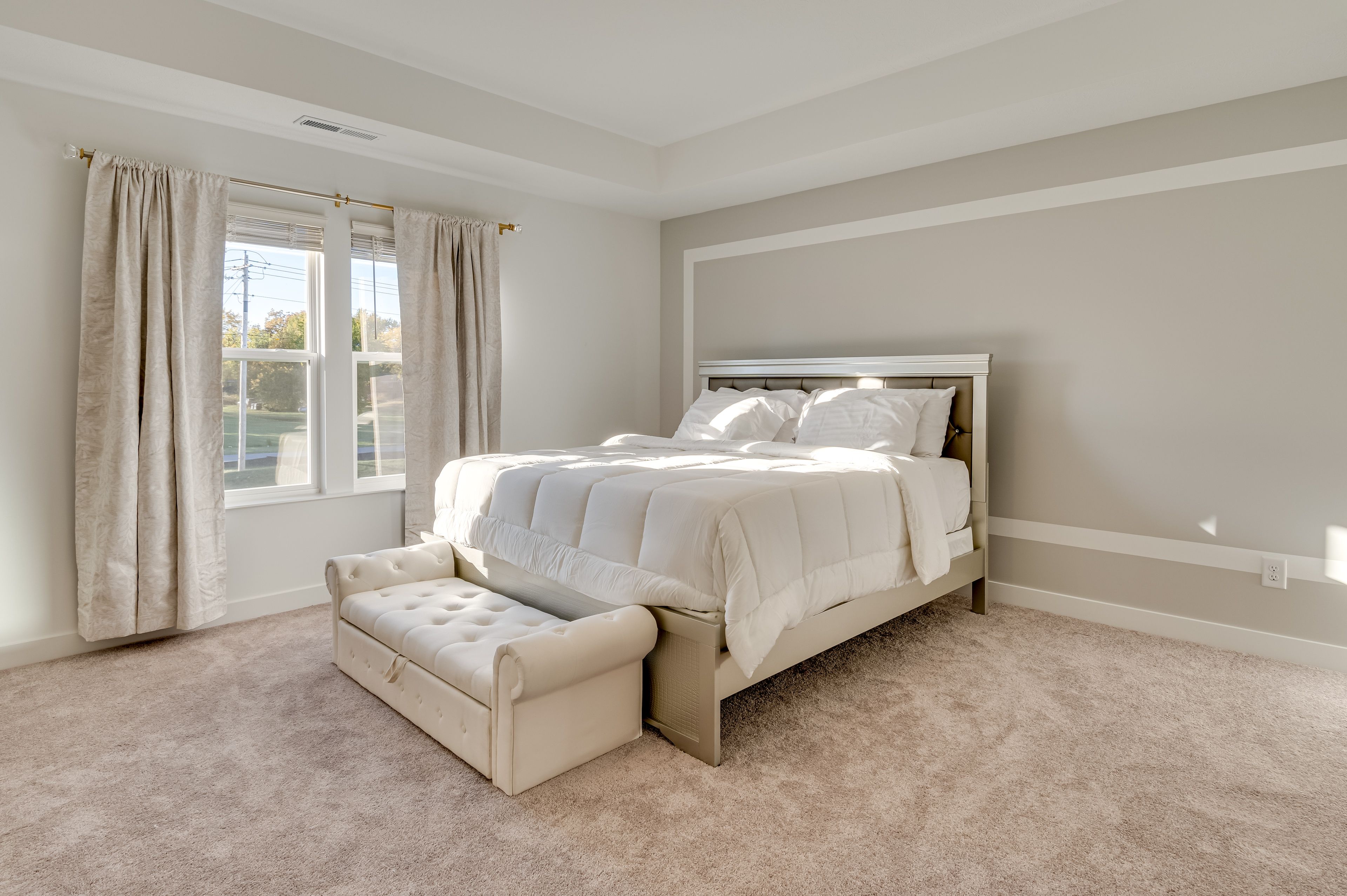 Bedroom 2 | 2nd Floor | California King Bed | En-Suite Bathroom