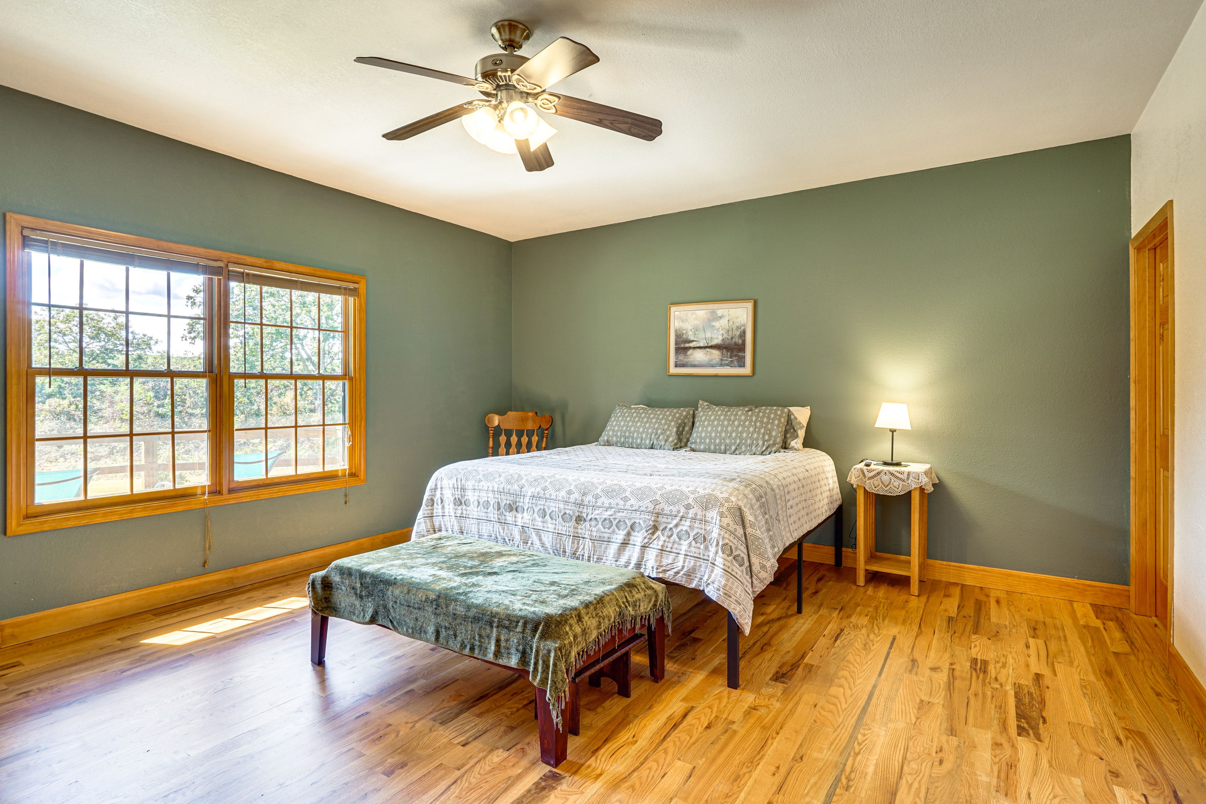 Bedroom Suite 2 | 1st Floor | Queen Bed