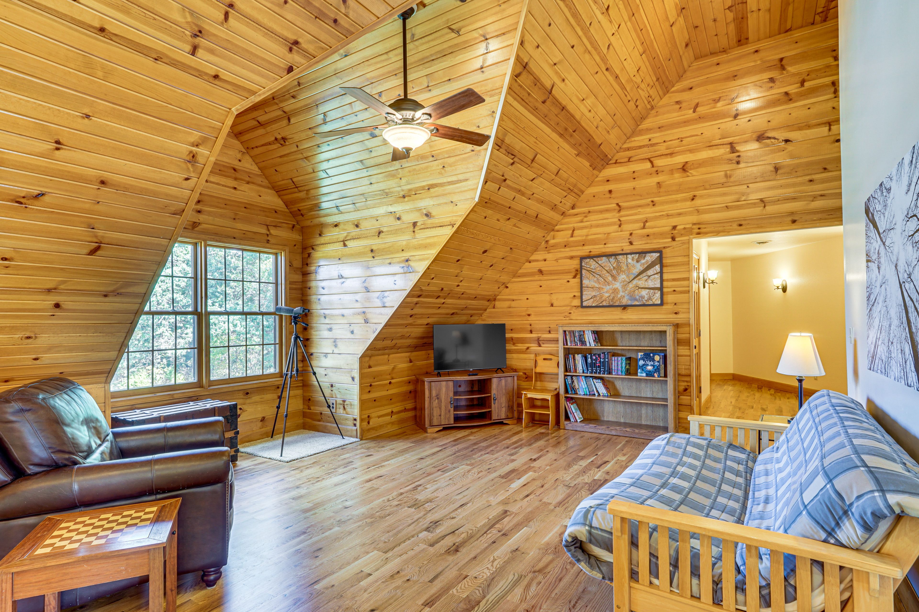 Loft | 2nd Floor | Full Futon
