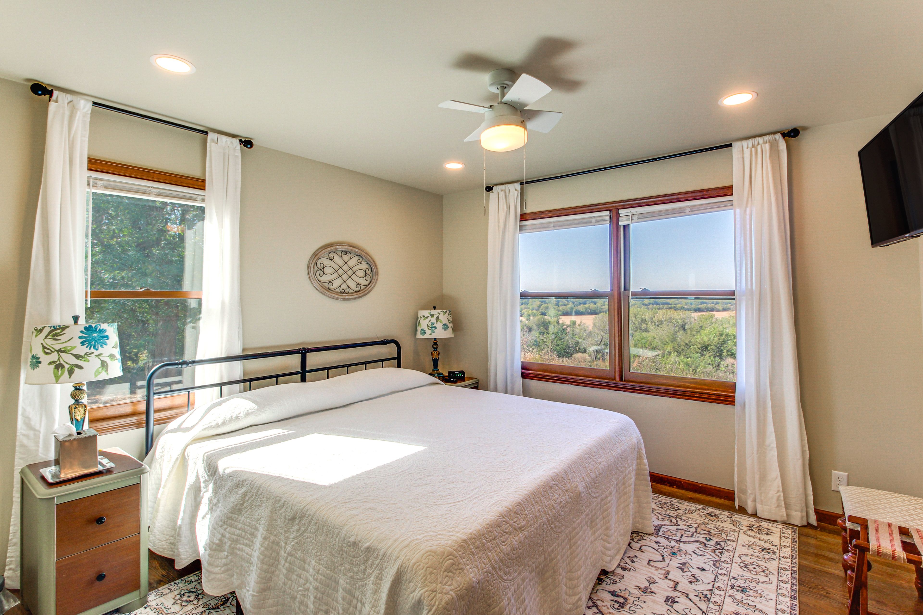 Bedroom 2 | Main Level | King Bed