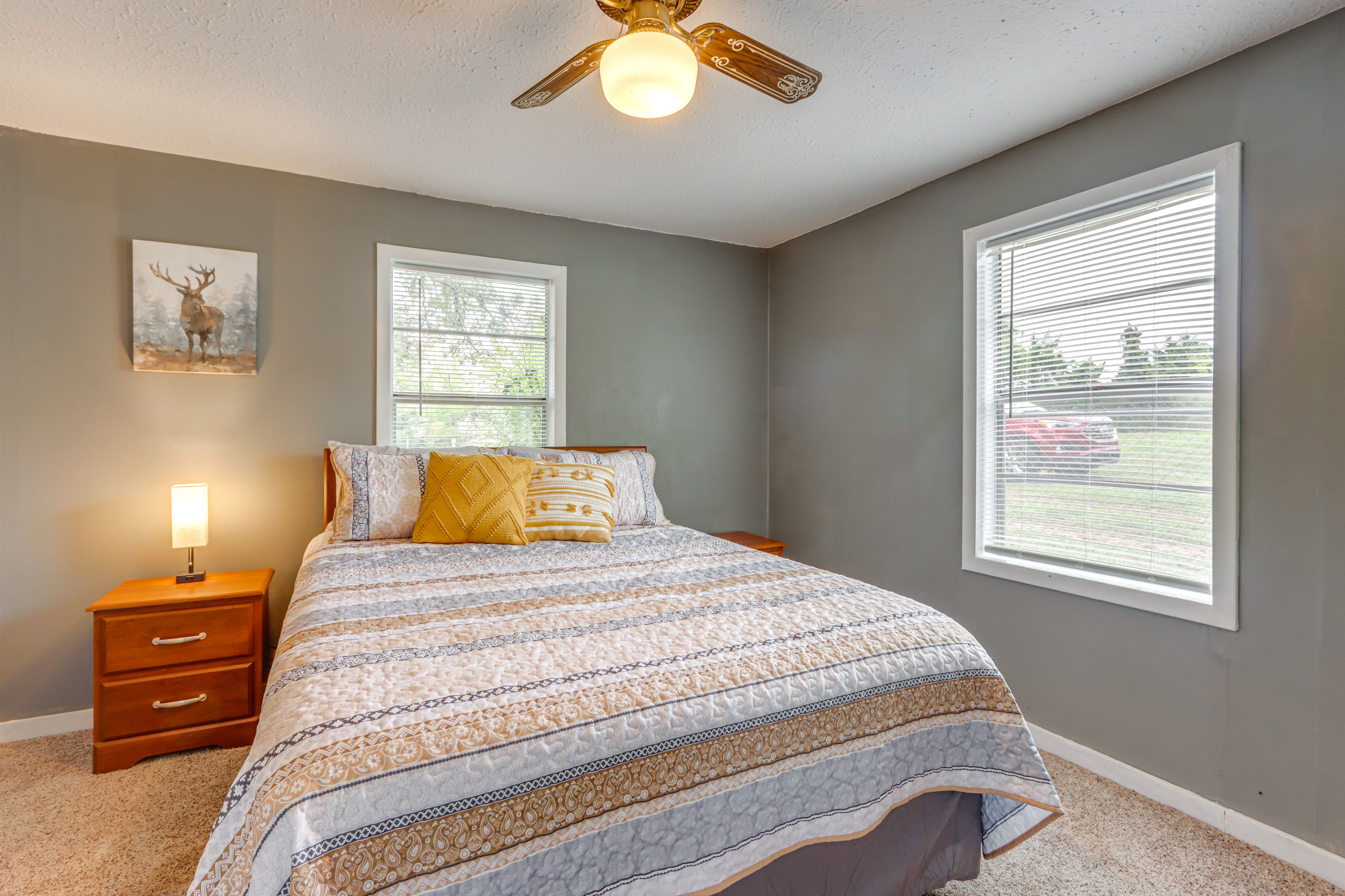 Bedroom 2 | Queen Bed