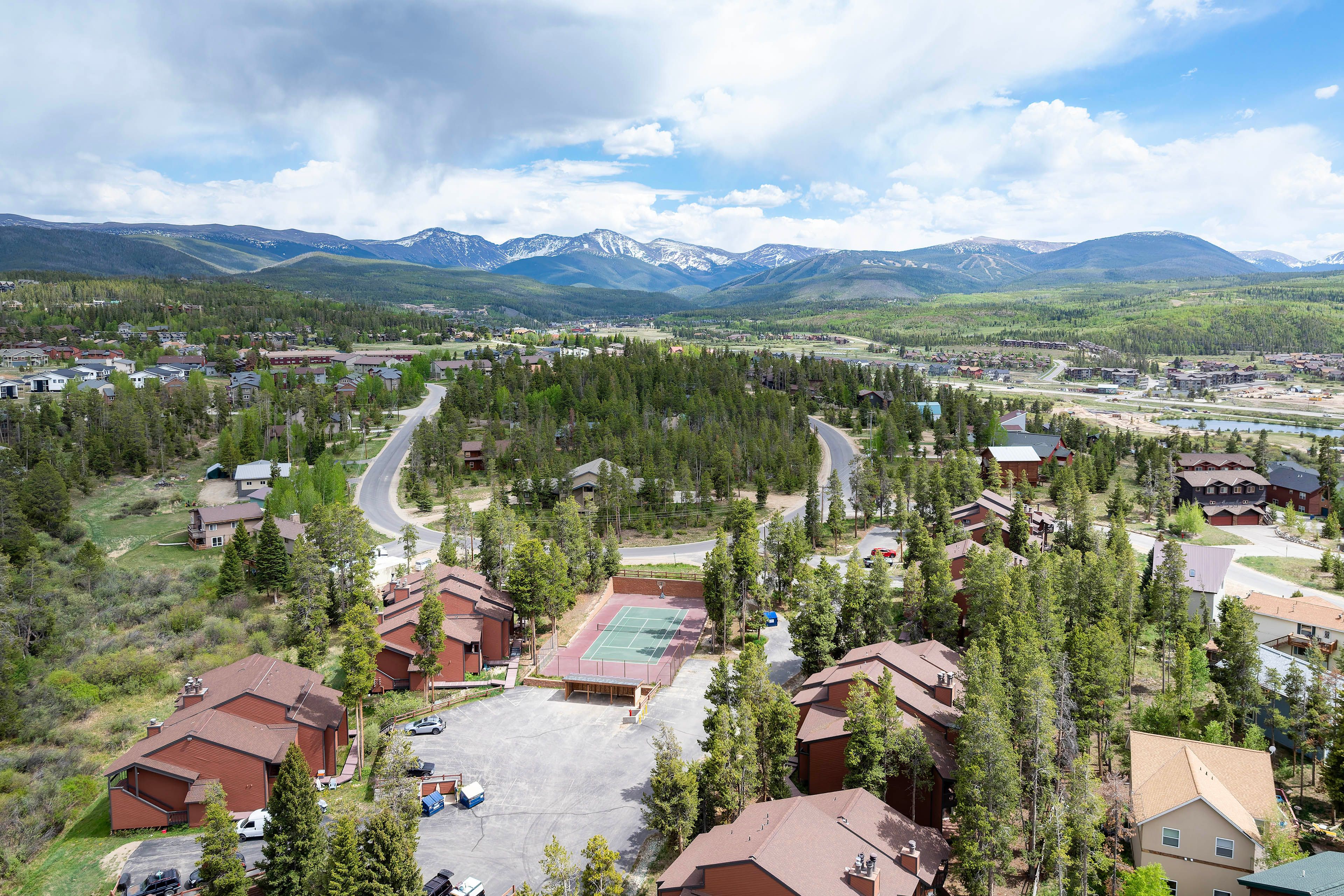 Sun Song Condominiums | Community Amenities