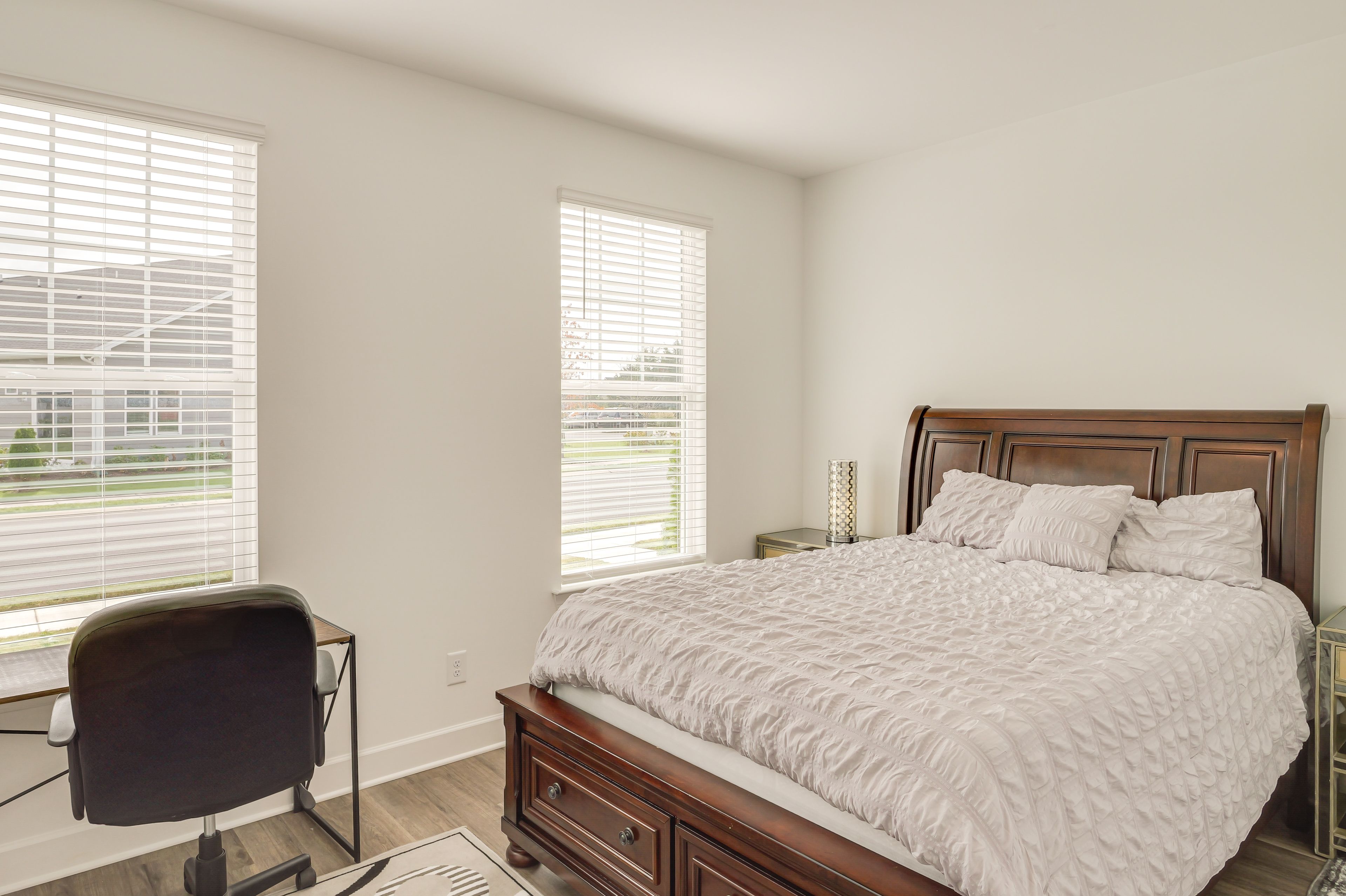 Bedroom 2 | 1st Floor | Queen Bed