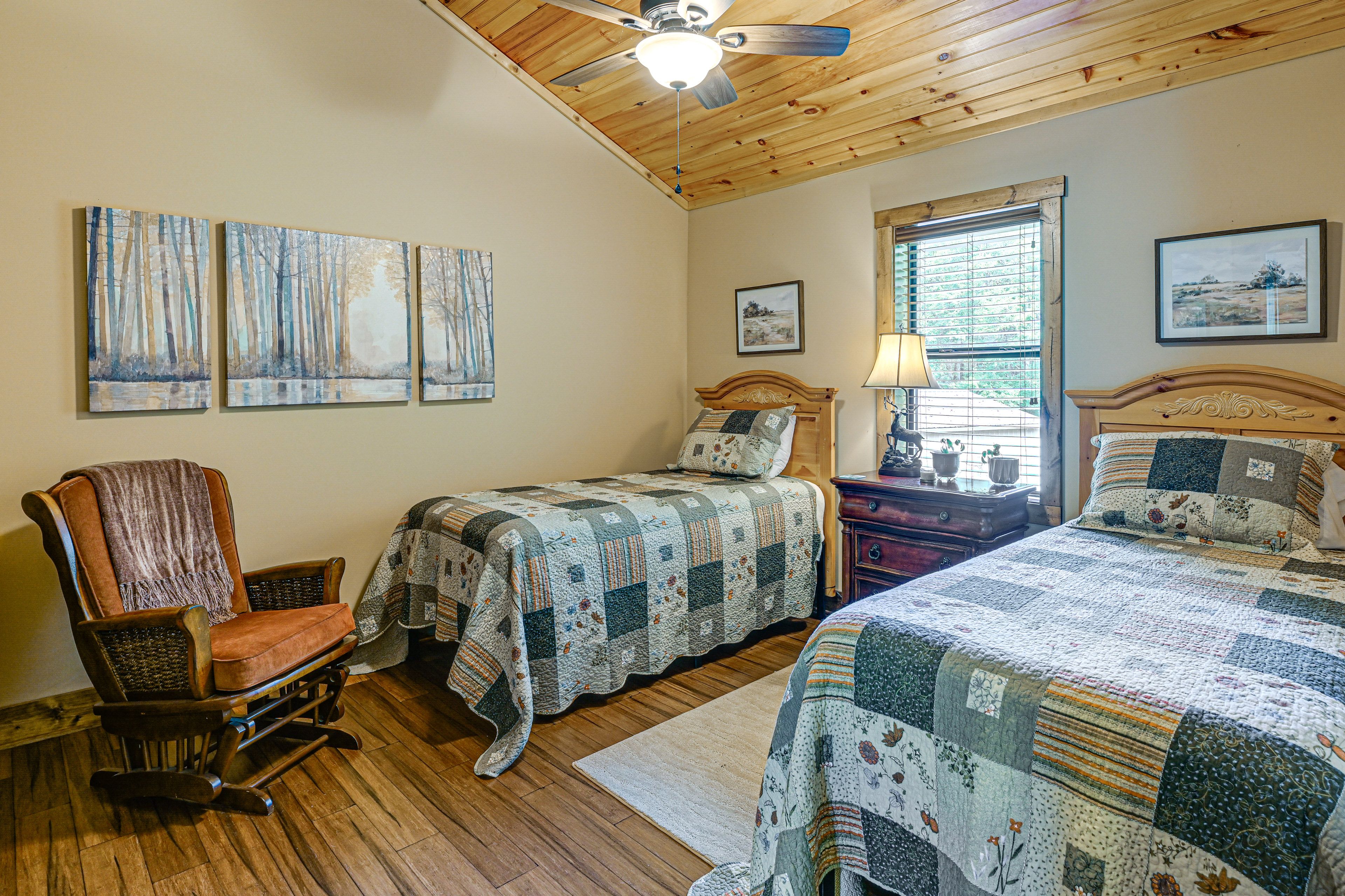Bedroom 2 | Main Level | 2 Twin Bed | Linens Provided