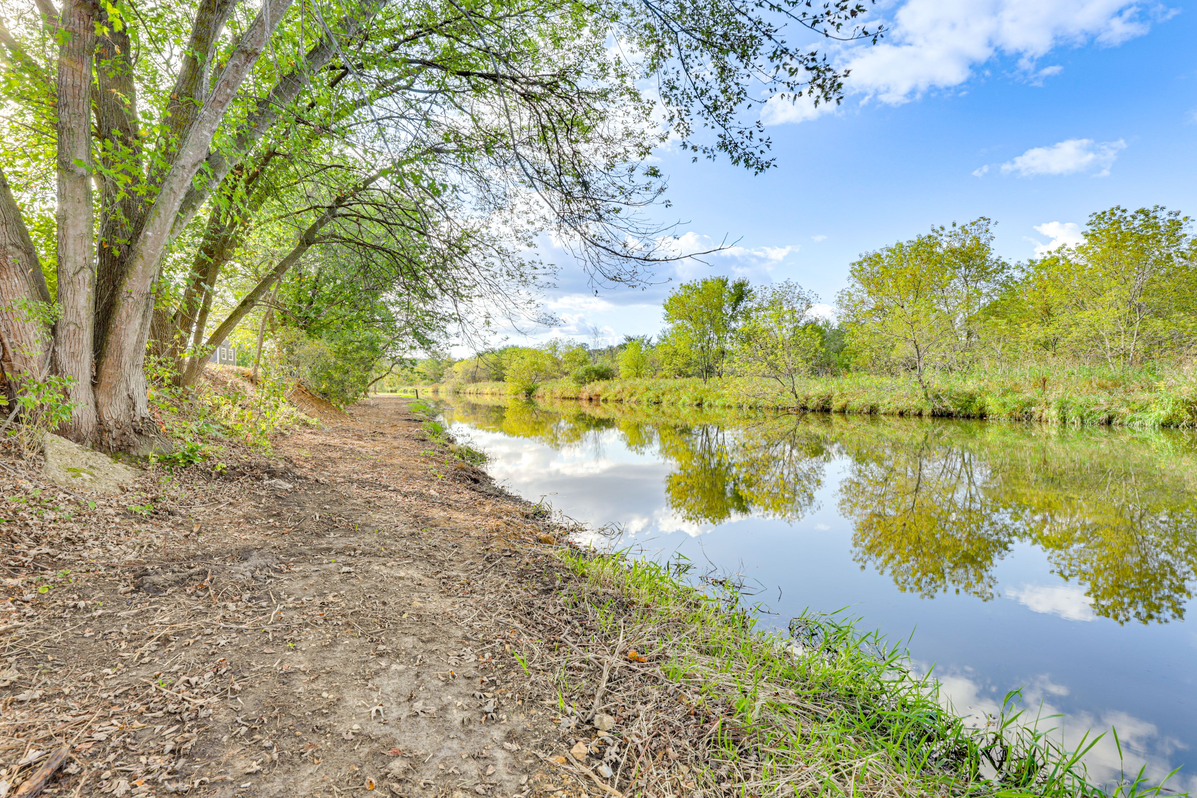 On-Site Access to the Pecatonica River