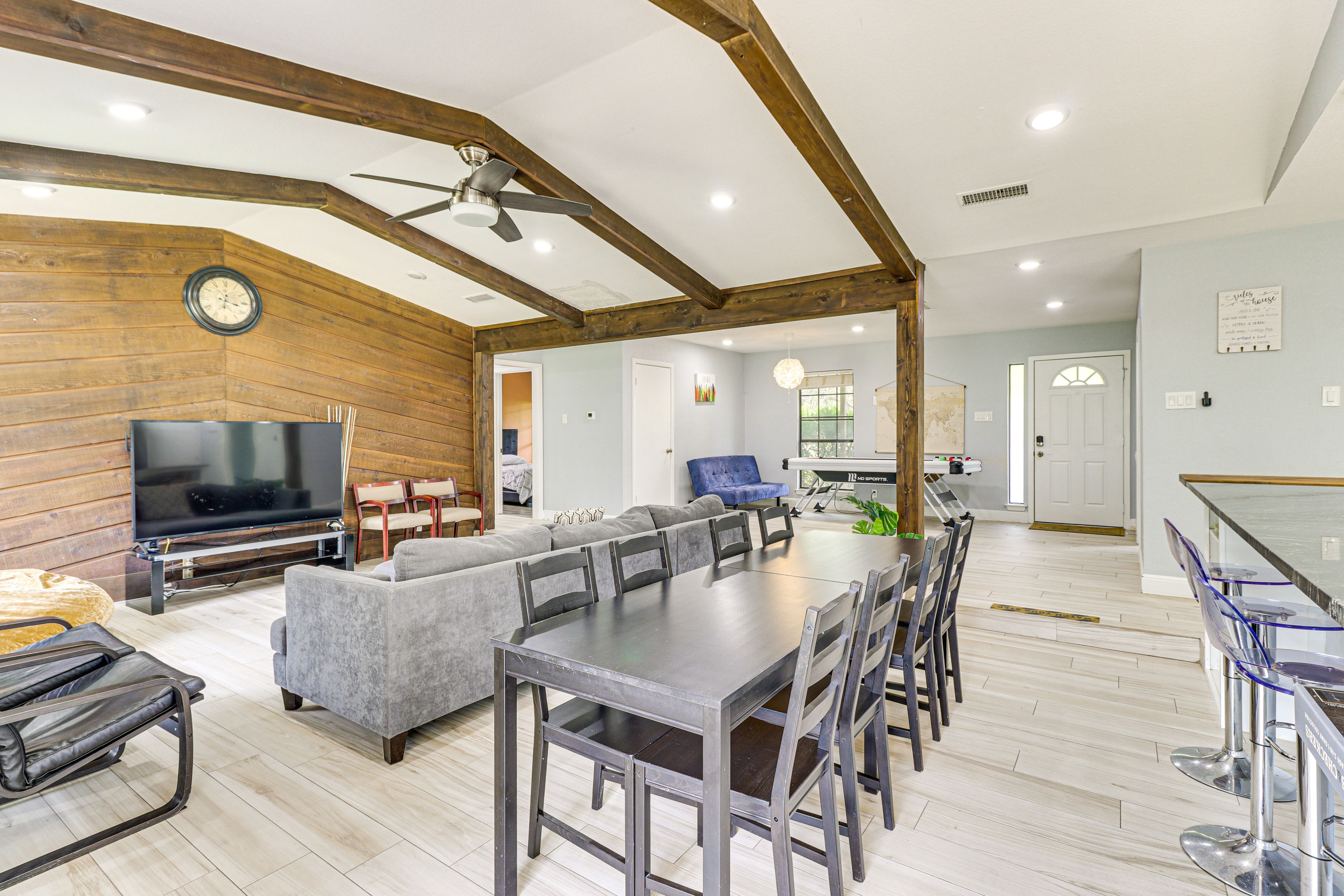 Dining Area | Dishware/Flatware