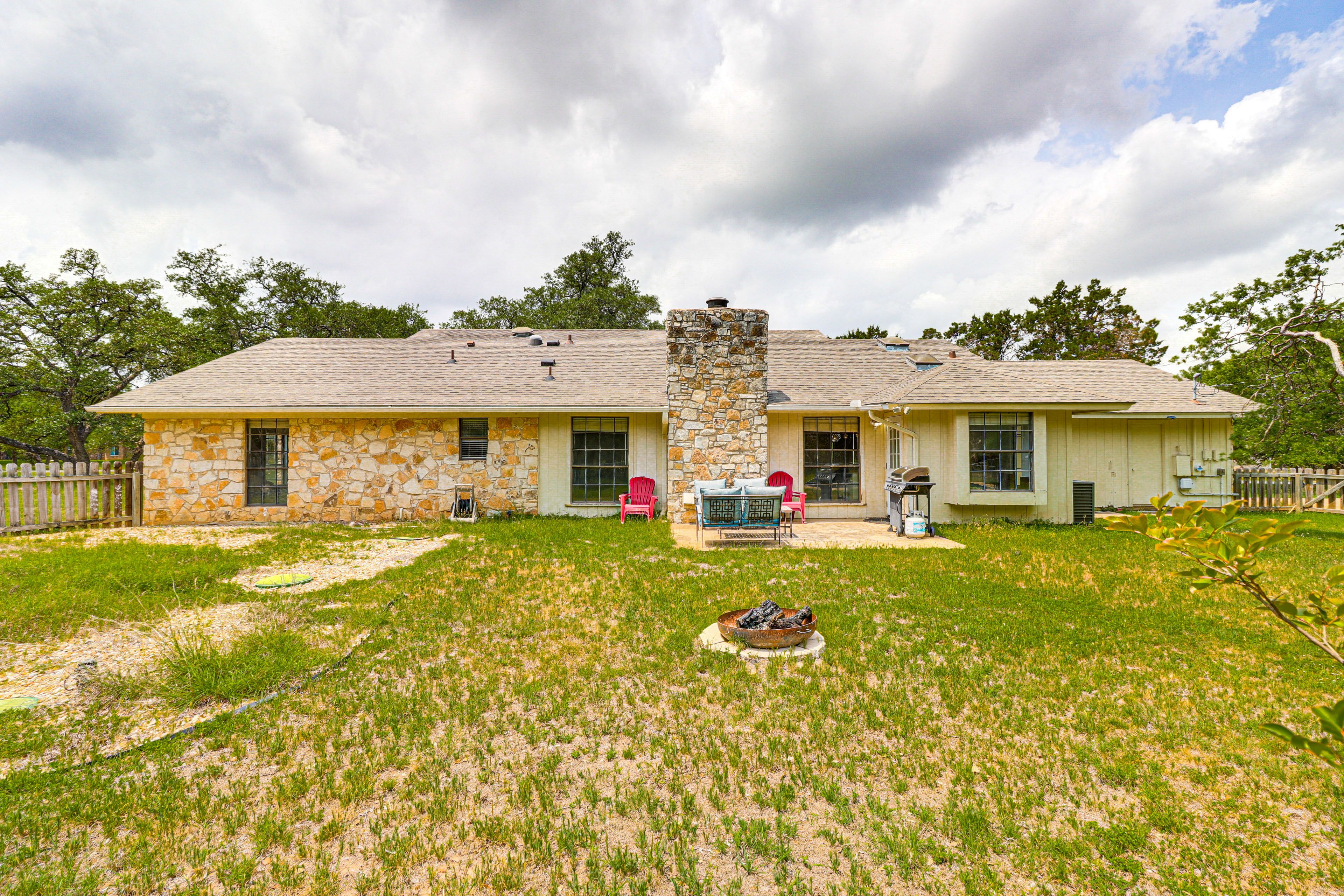 Fenced Backyard | Patio | Charcoal Grill | Outdoor Seating | Fire Pit