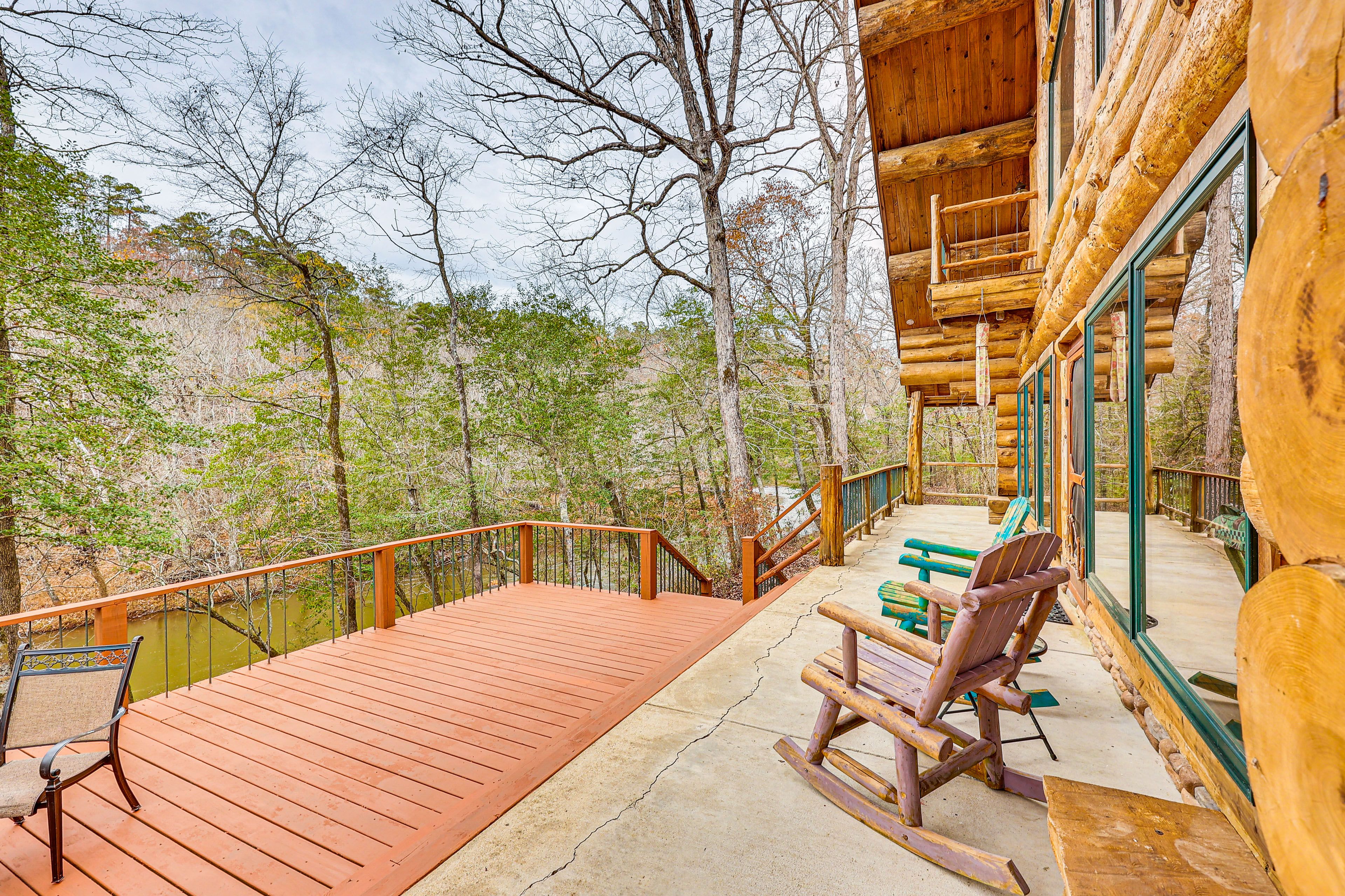 Back Deck | Dining Area | Gas Grill | River Views