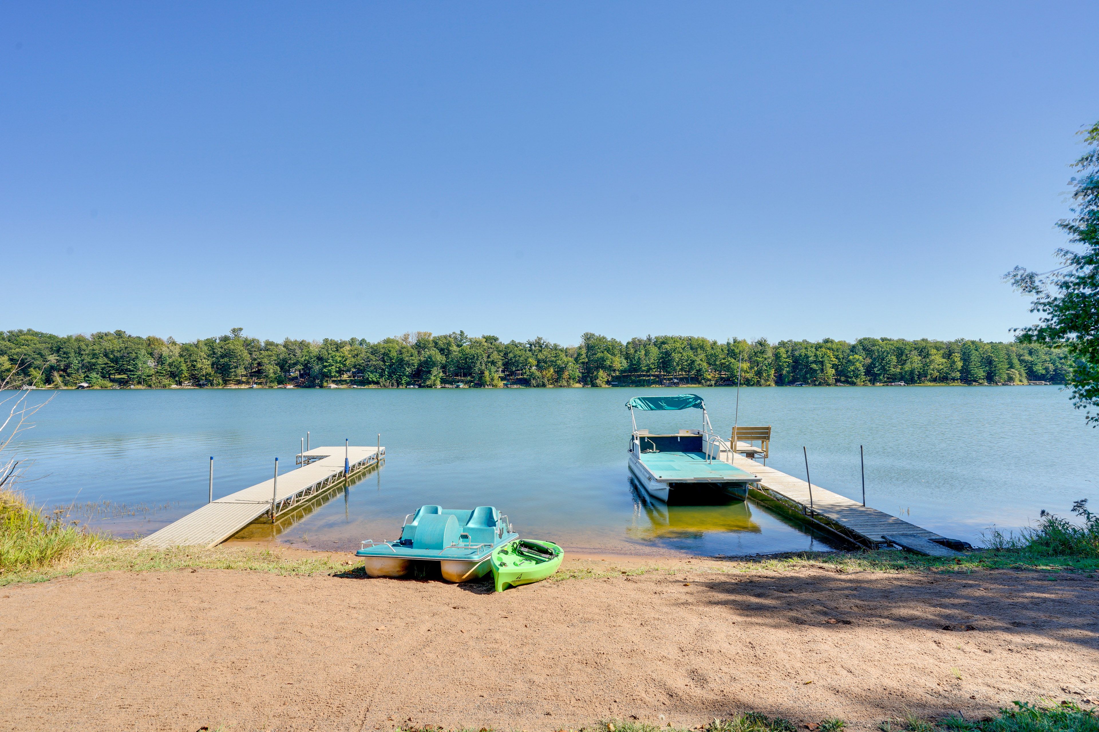 Private Dock | Paddleboat Provided