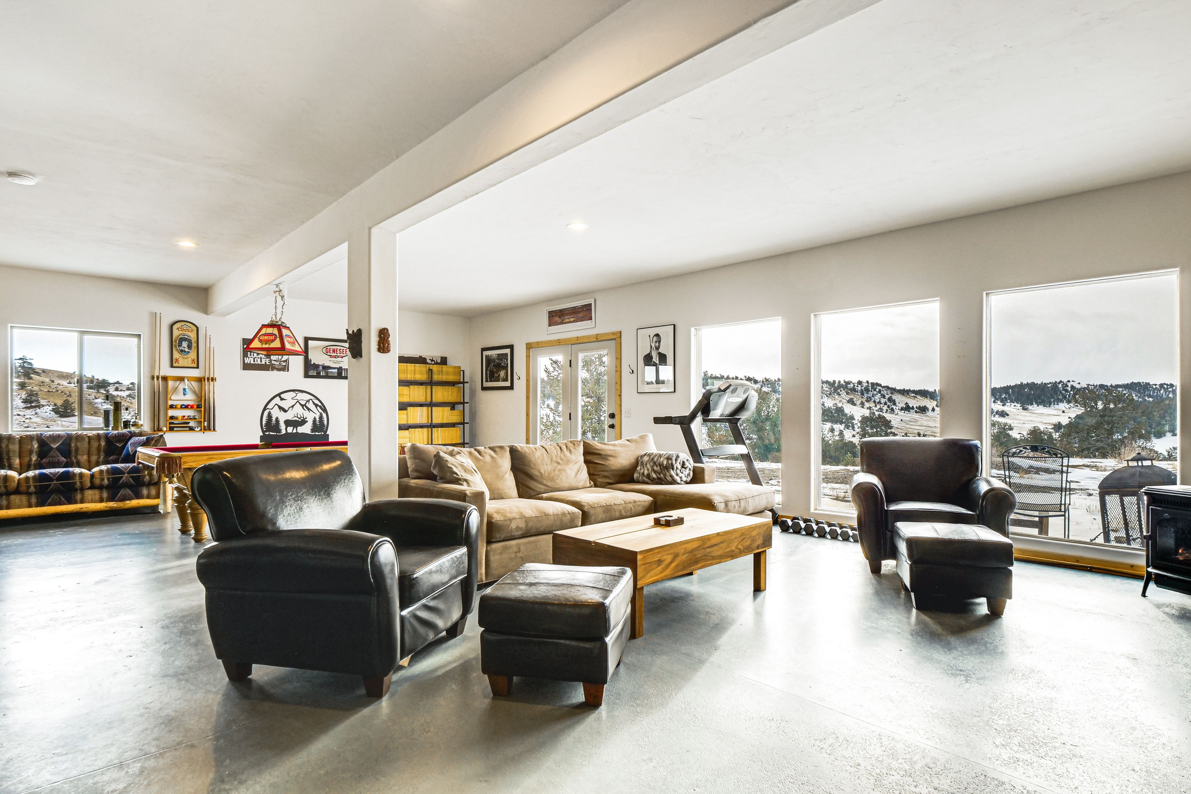 Game Room | Full Sleeper Sofa