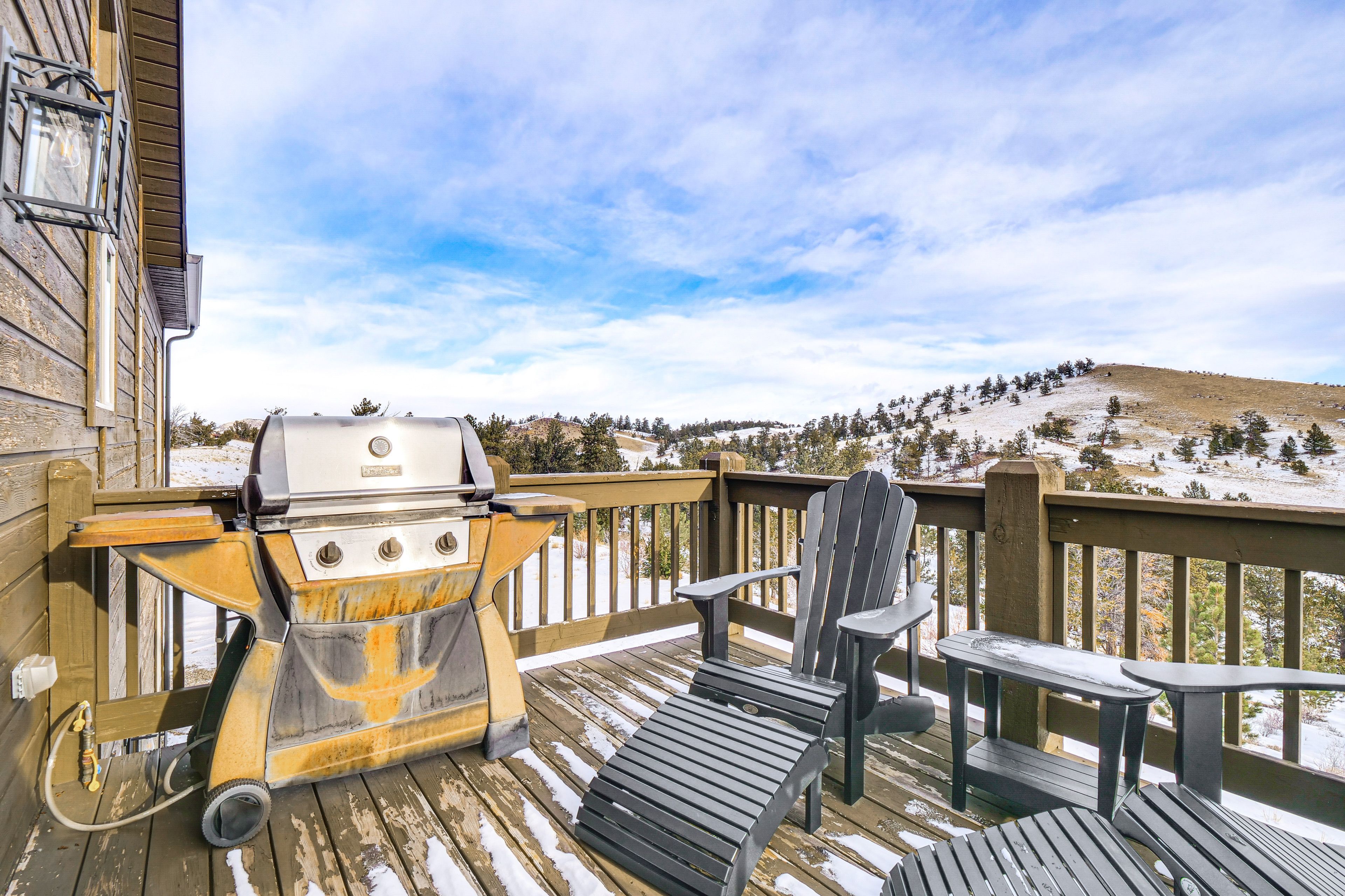 Private Deck | Gas Grill