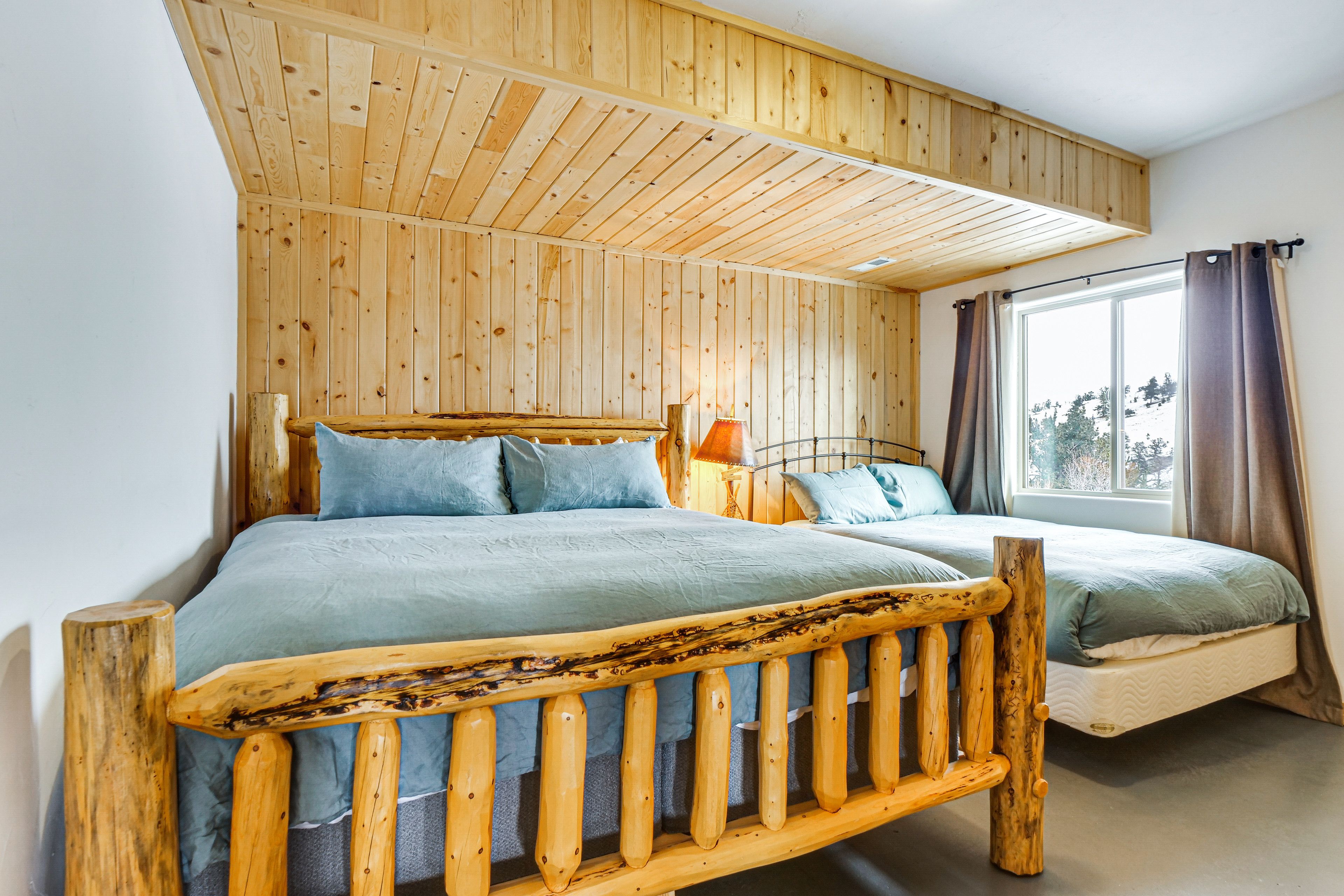 Bedroom 2 | King Bed | Queen Bed | Lower Level