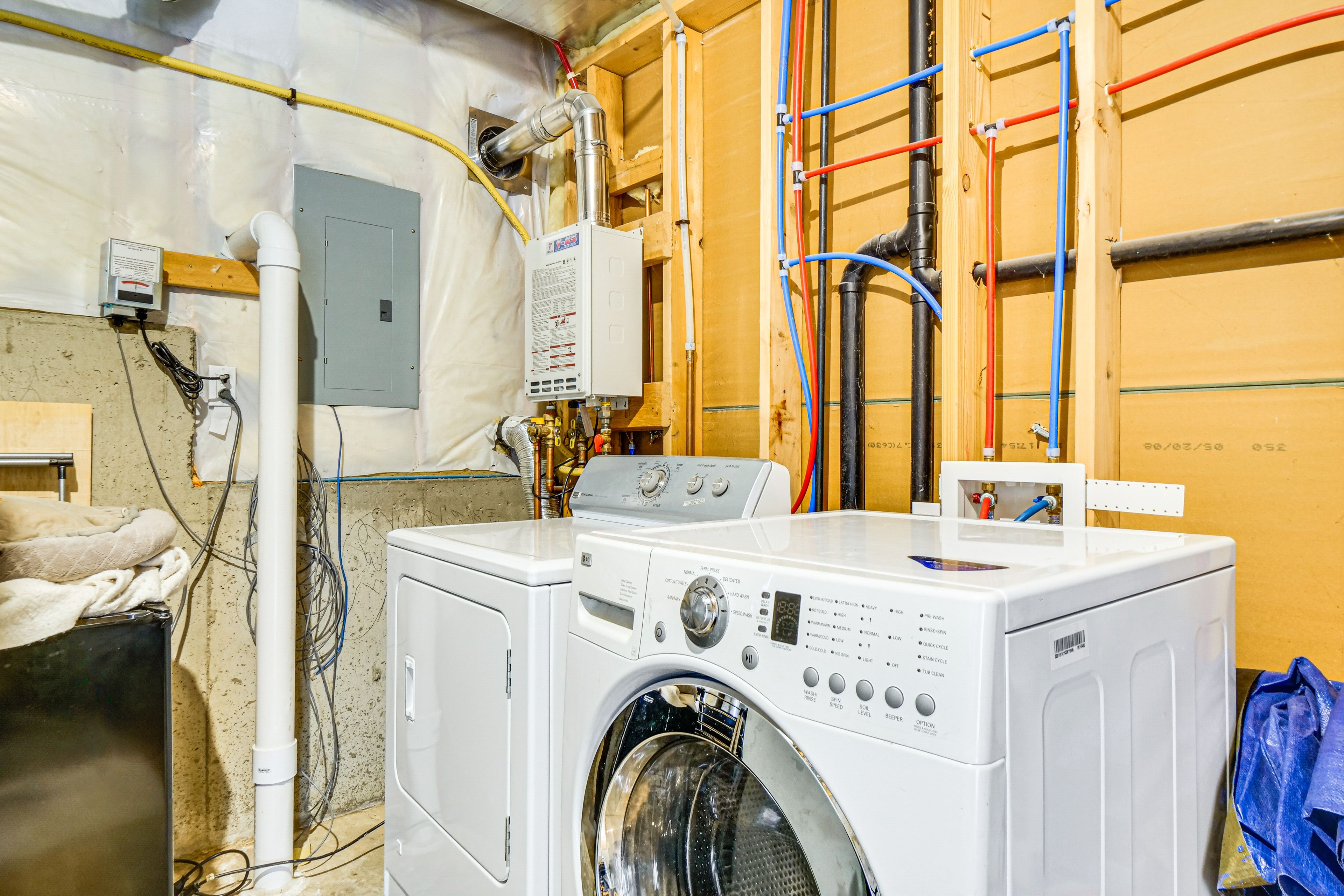 Laundry Room | Lower Level