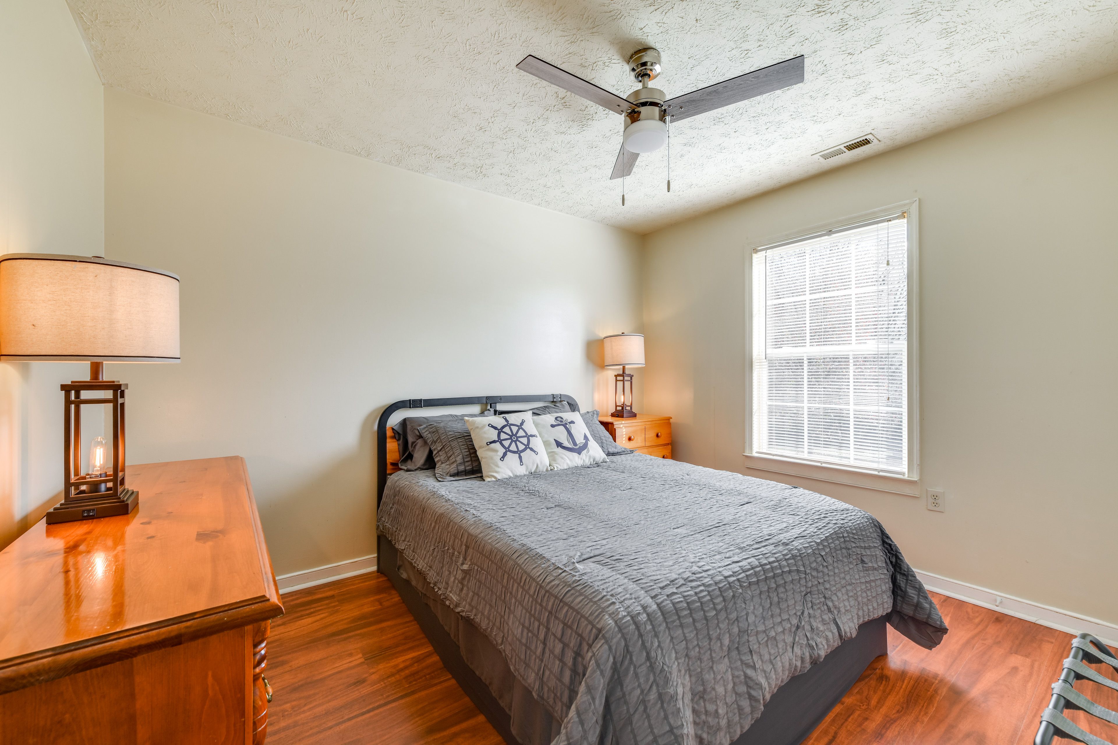 Bedroom 3 | Full Bed