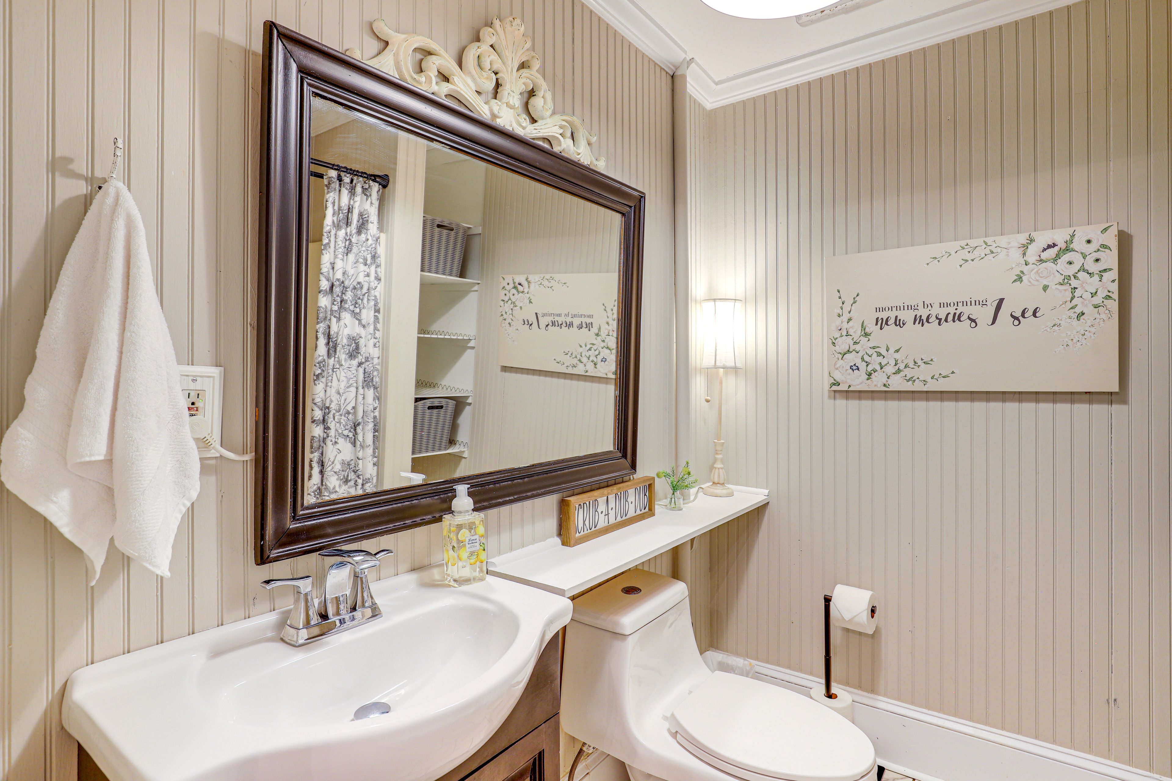 Full Bathroom