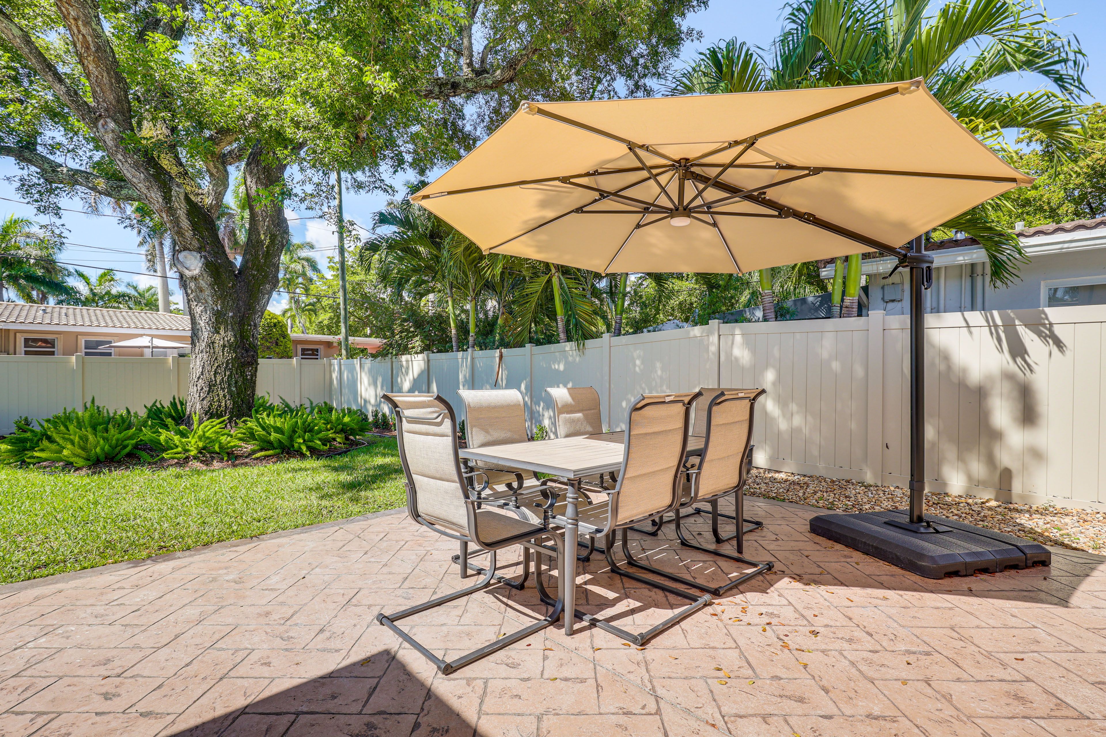Fenced Backyard | Patio w/ Dining Area | Umbrella