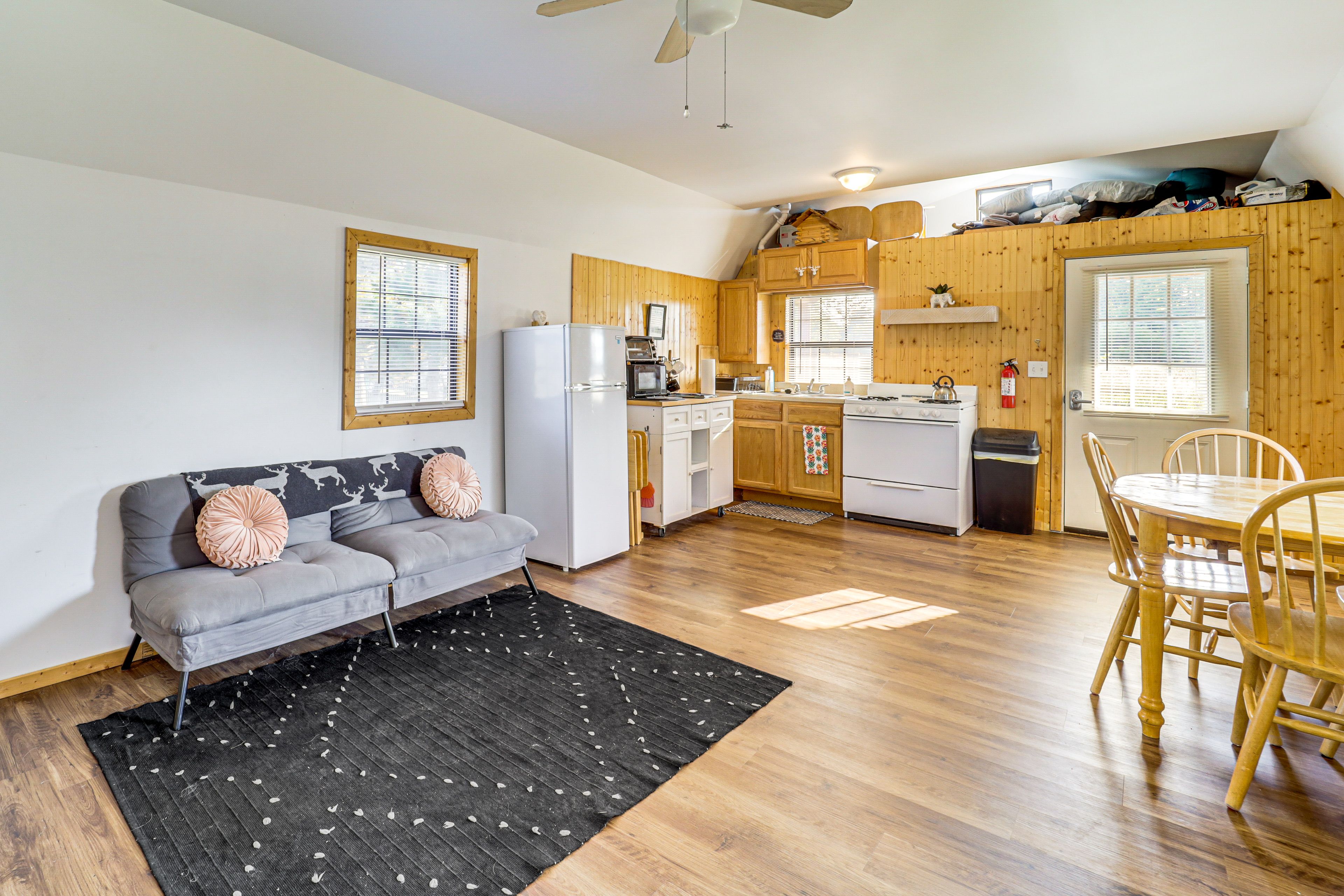 Central Lake Vacation Rental | 1BR | 1BA | 560 Sq Ft | 3 Steps to Enter