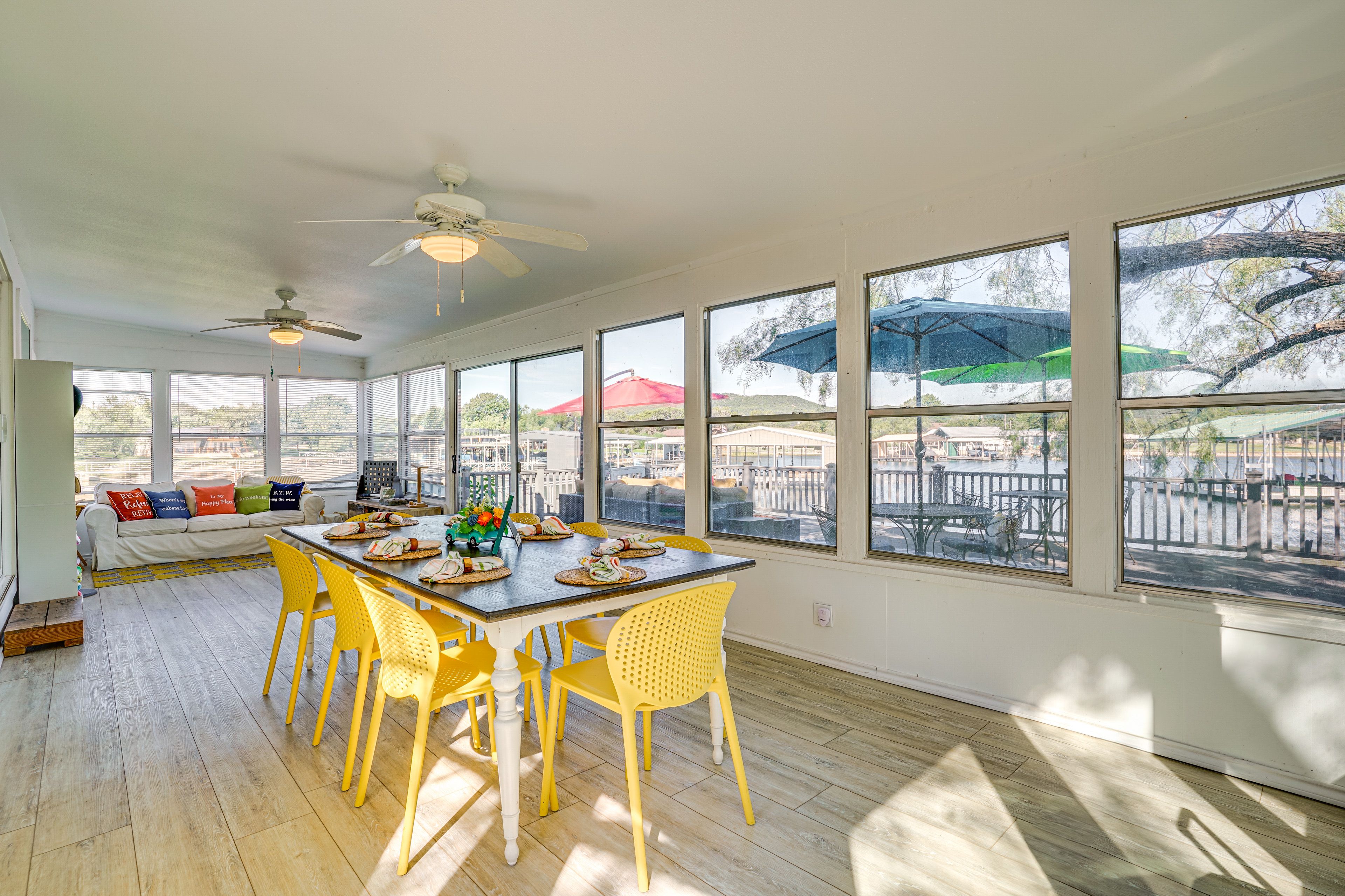 Screened-In Porch
