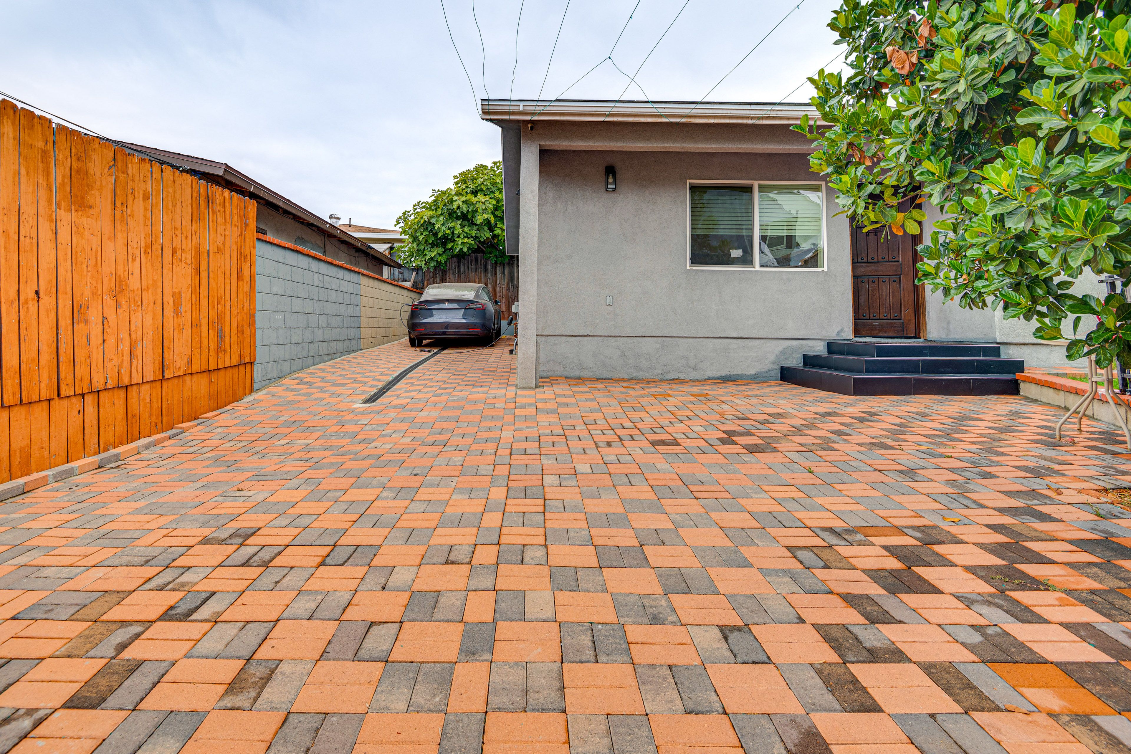 Parking | Shared Driveway (2 Vehicles) | Free Street Parking