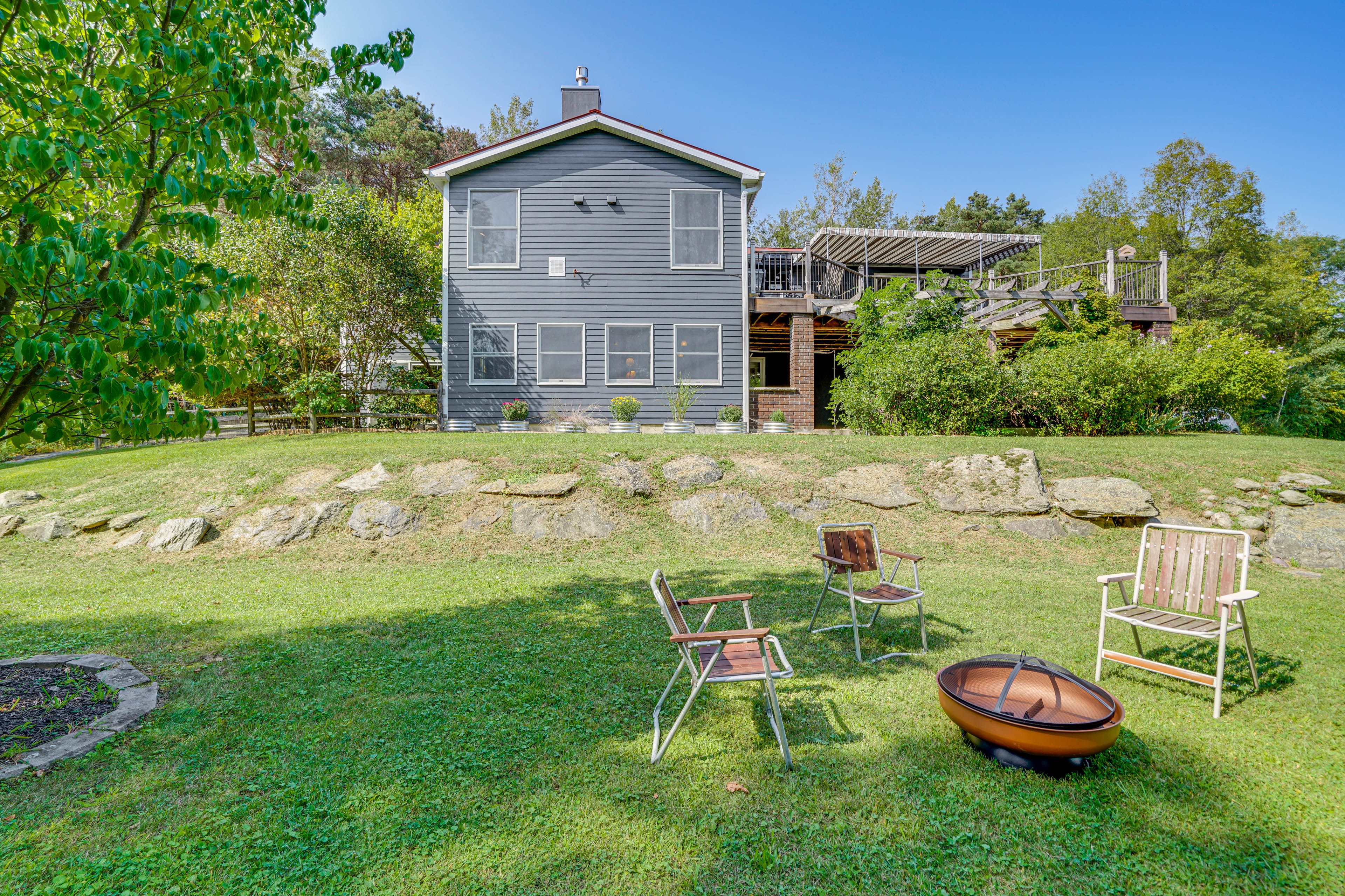 Backyard | Fire Pit
