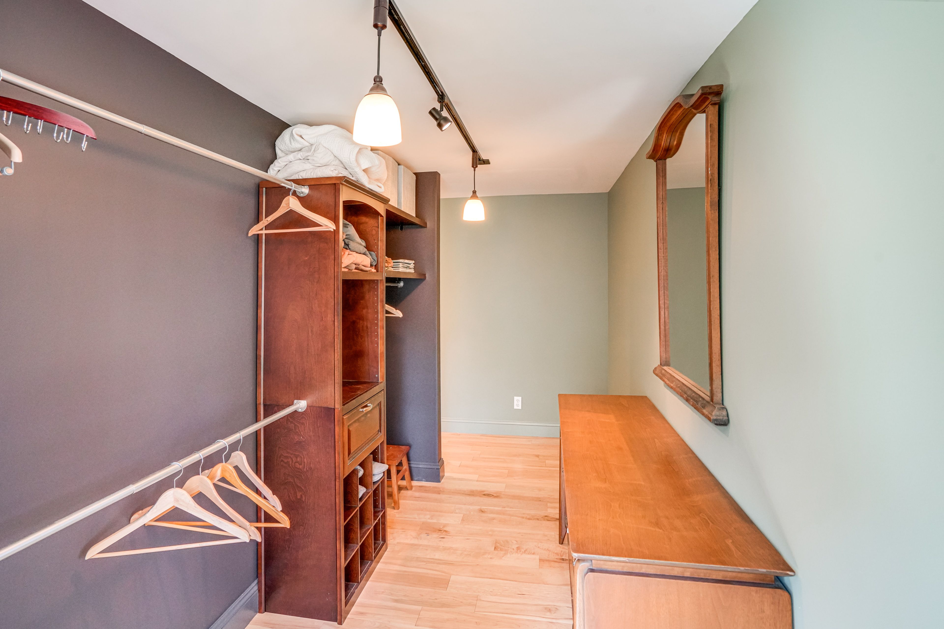 Walk-In Closet | Lower Level