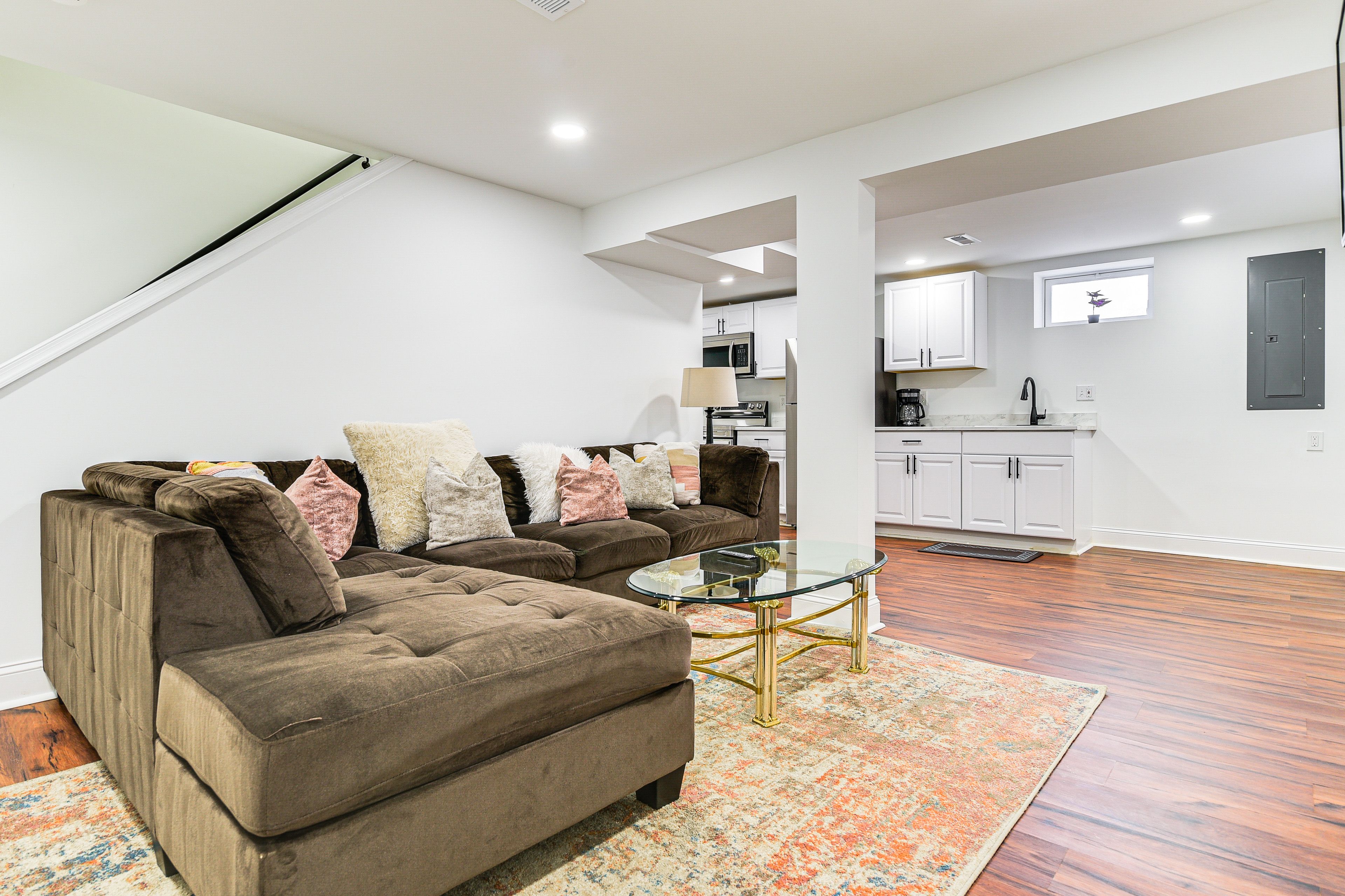 Brooklyn Park Vacation Rental | 1BR | 1BA | 800 Sq Ft | Stairs Required