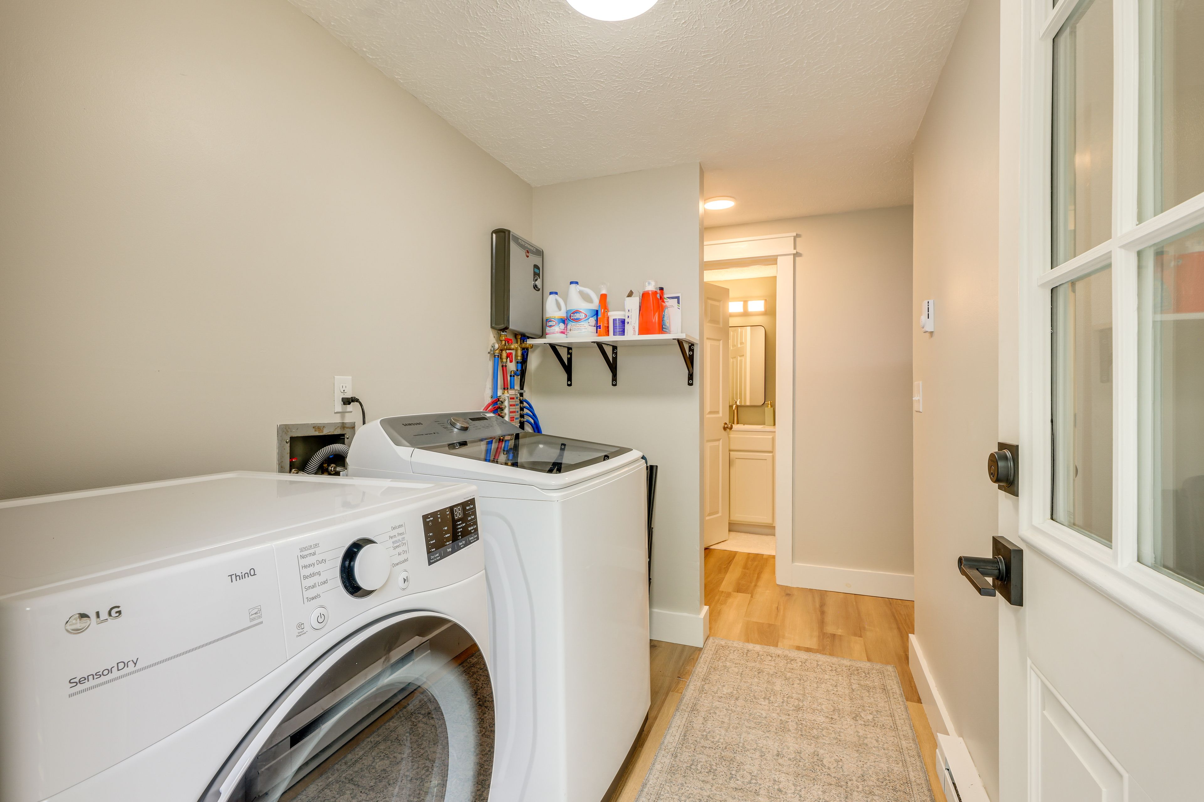 Washer & Dryer | Detergent Provided