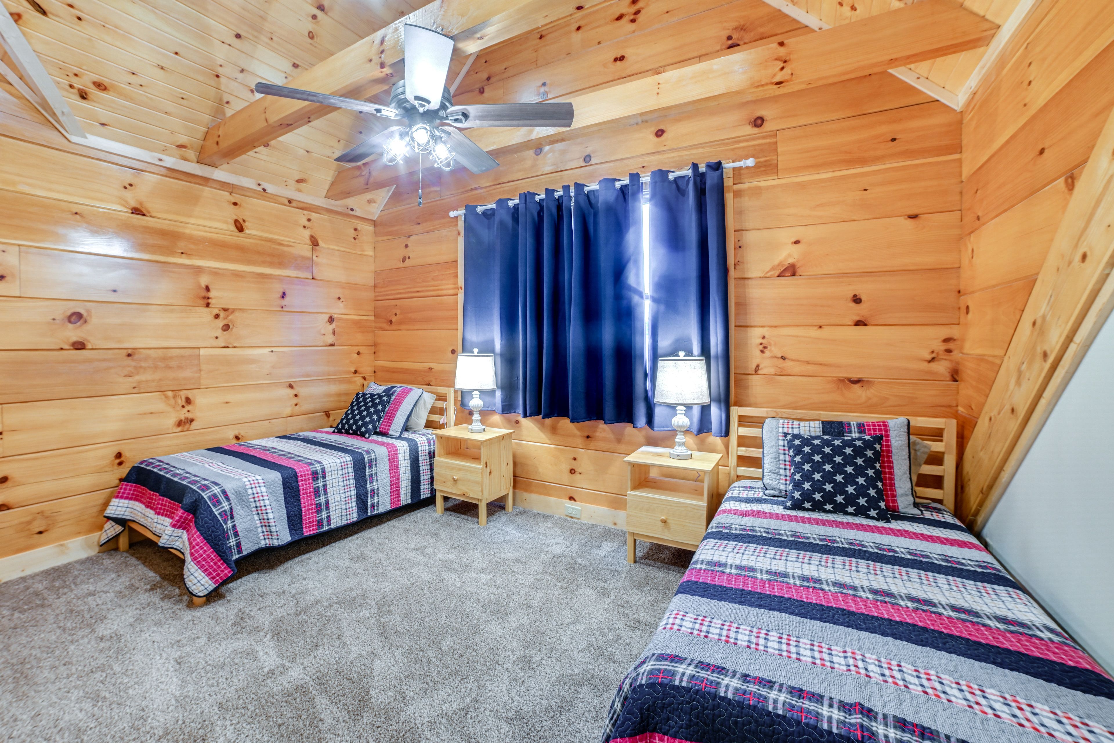 Bedroom 3 | 2 Twin Beds | 2nd Floor