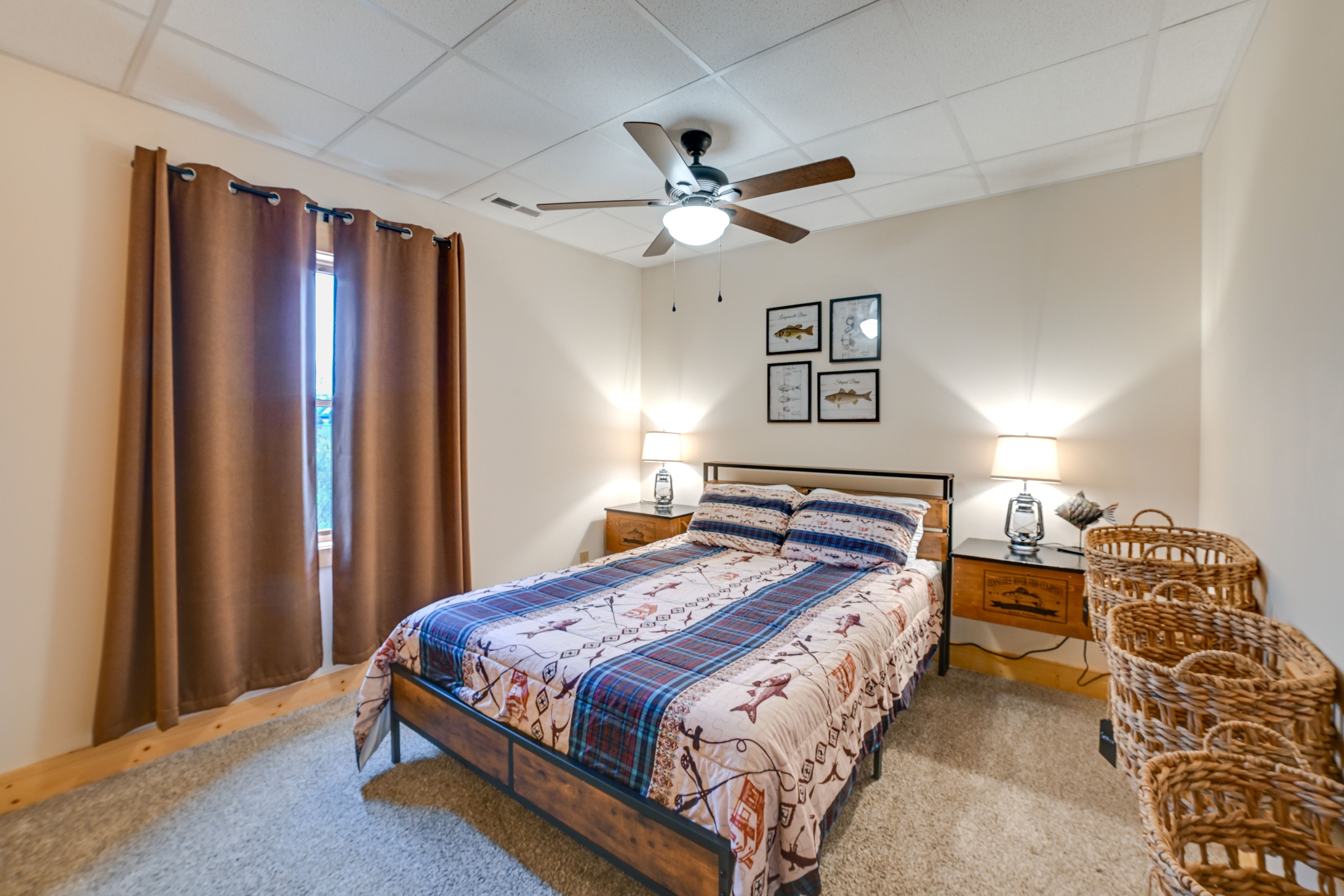 Bedroom 5 | Queen Bed | Basement