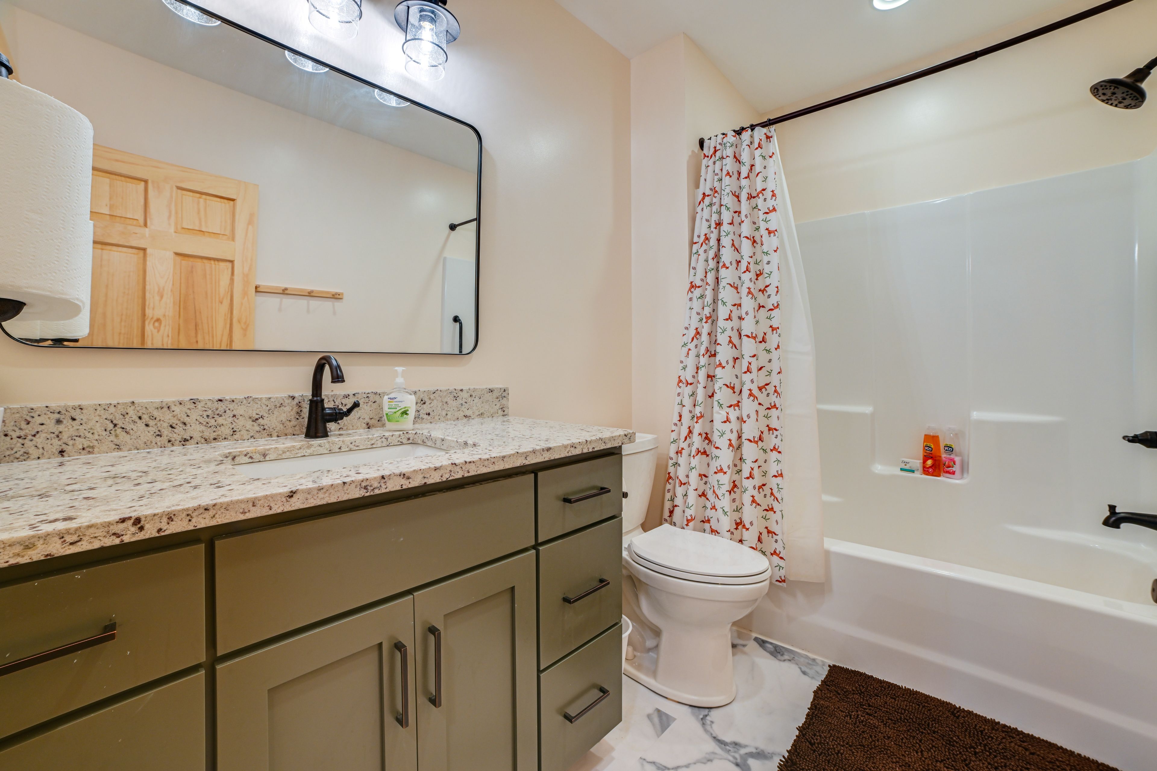 Full Bathroom